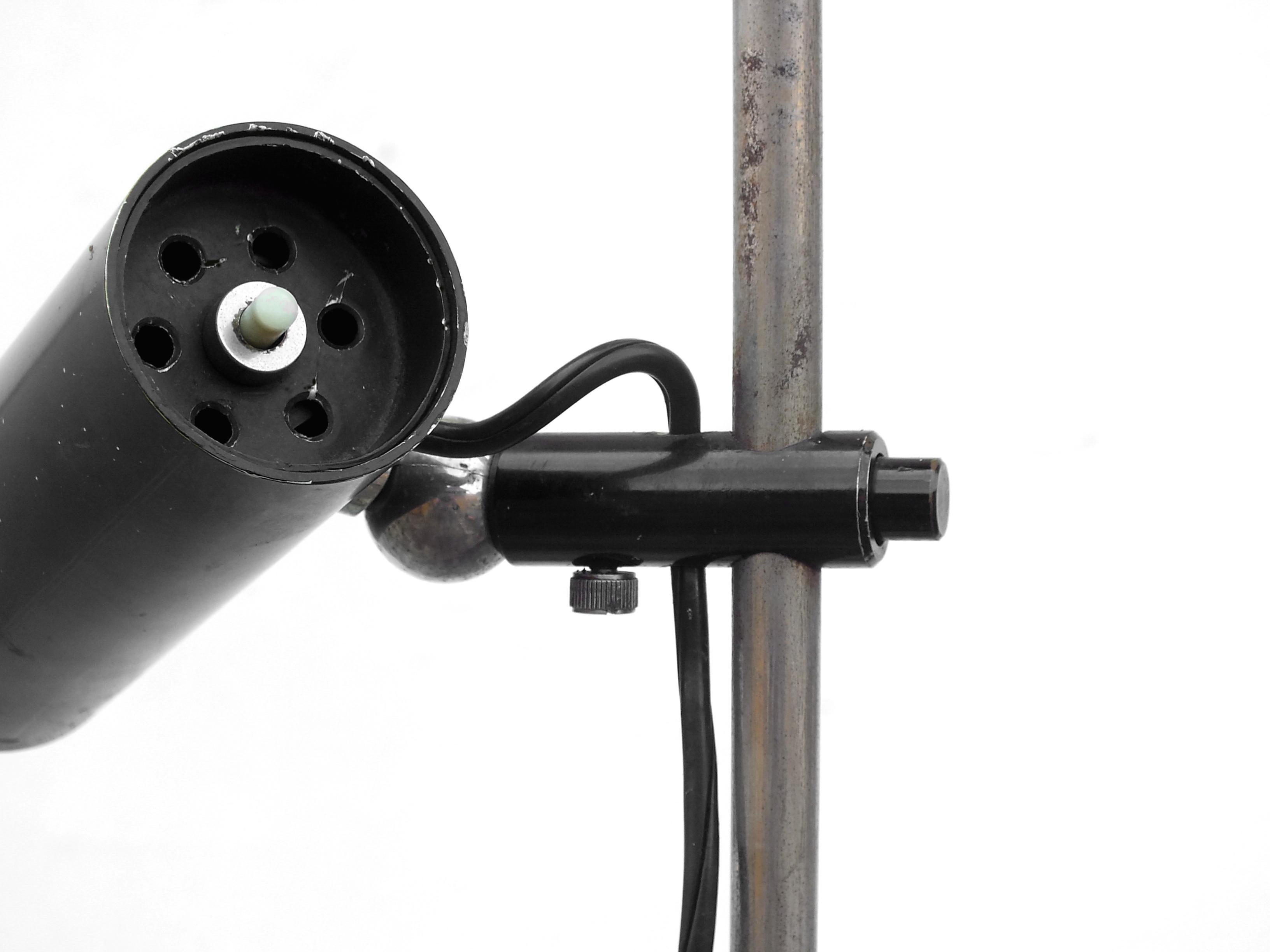 Minimalismo Design di Gino Sarfatti for Arteluce, lampada da terra 1055, anno 1955 in vendita