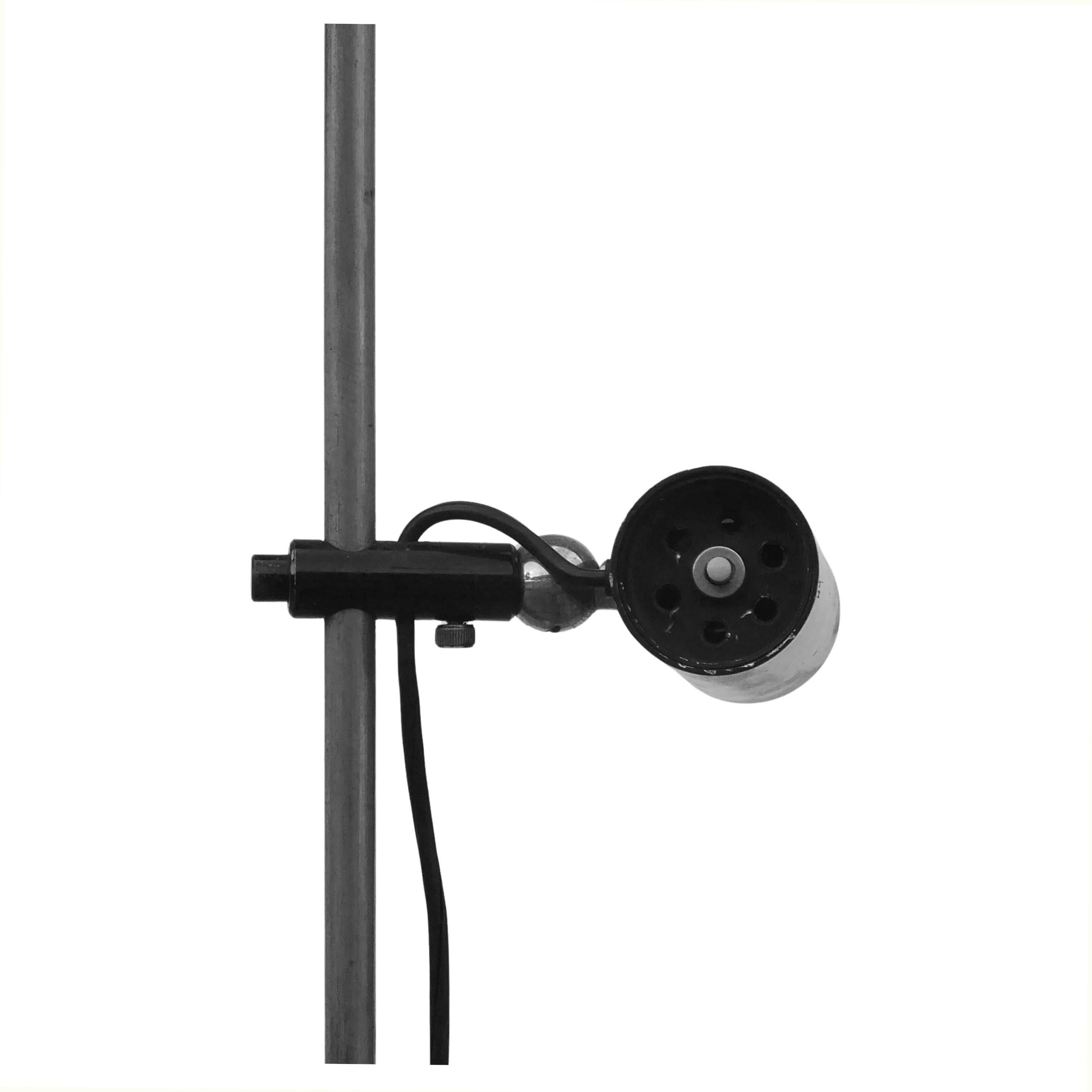 Italiano Design di Gino Sarfatti for Arteluce, lampada da terra 1055, anno 1955 in vendita