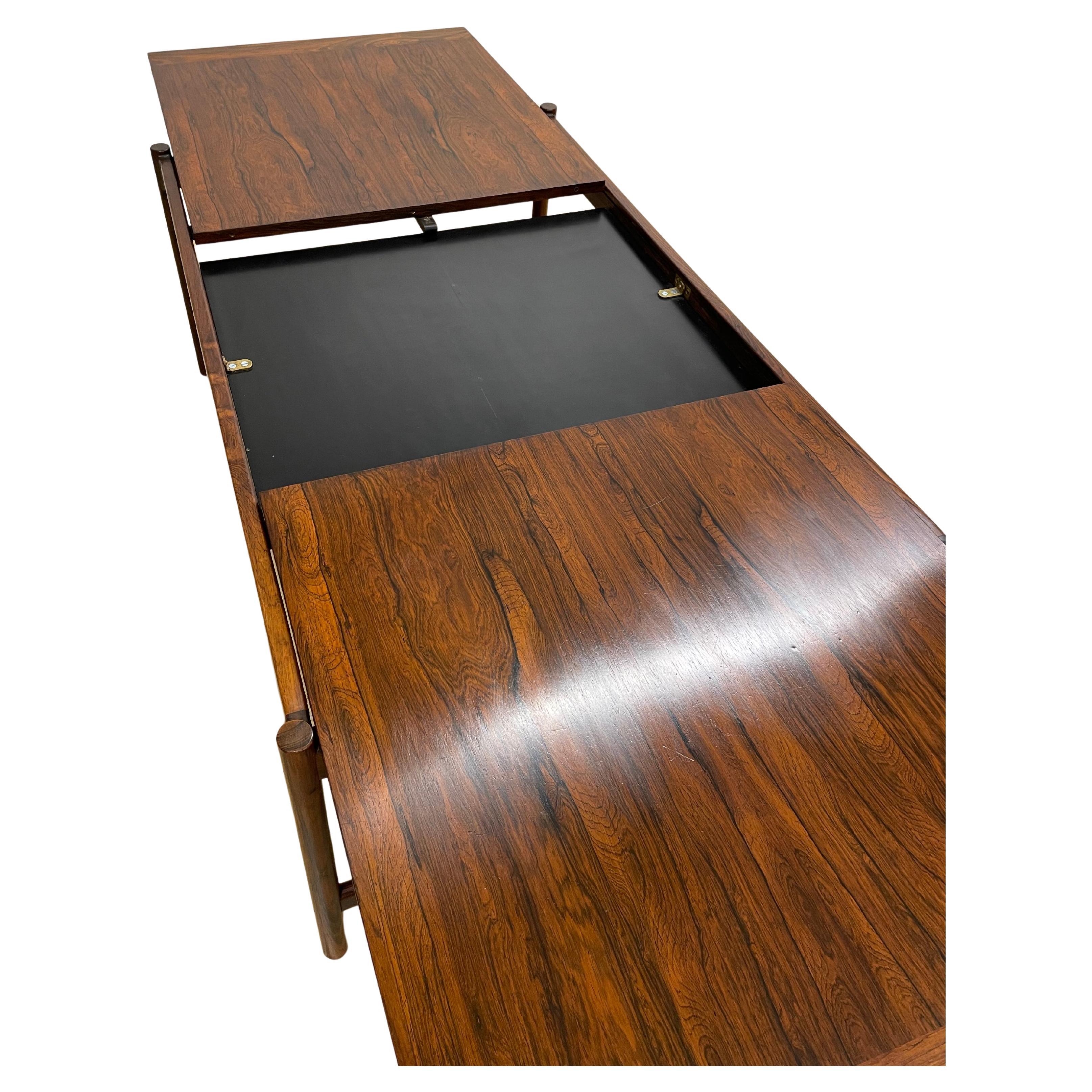 Sari extendable coffee table by Torbjorn Afdal im Zustand „Gut“ im Angebot in PARIS, FR