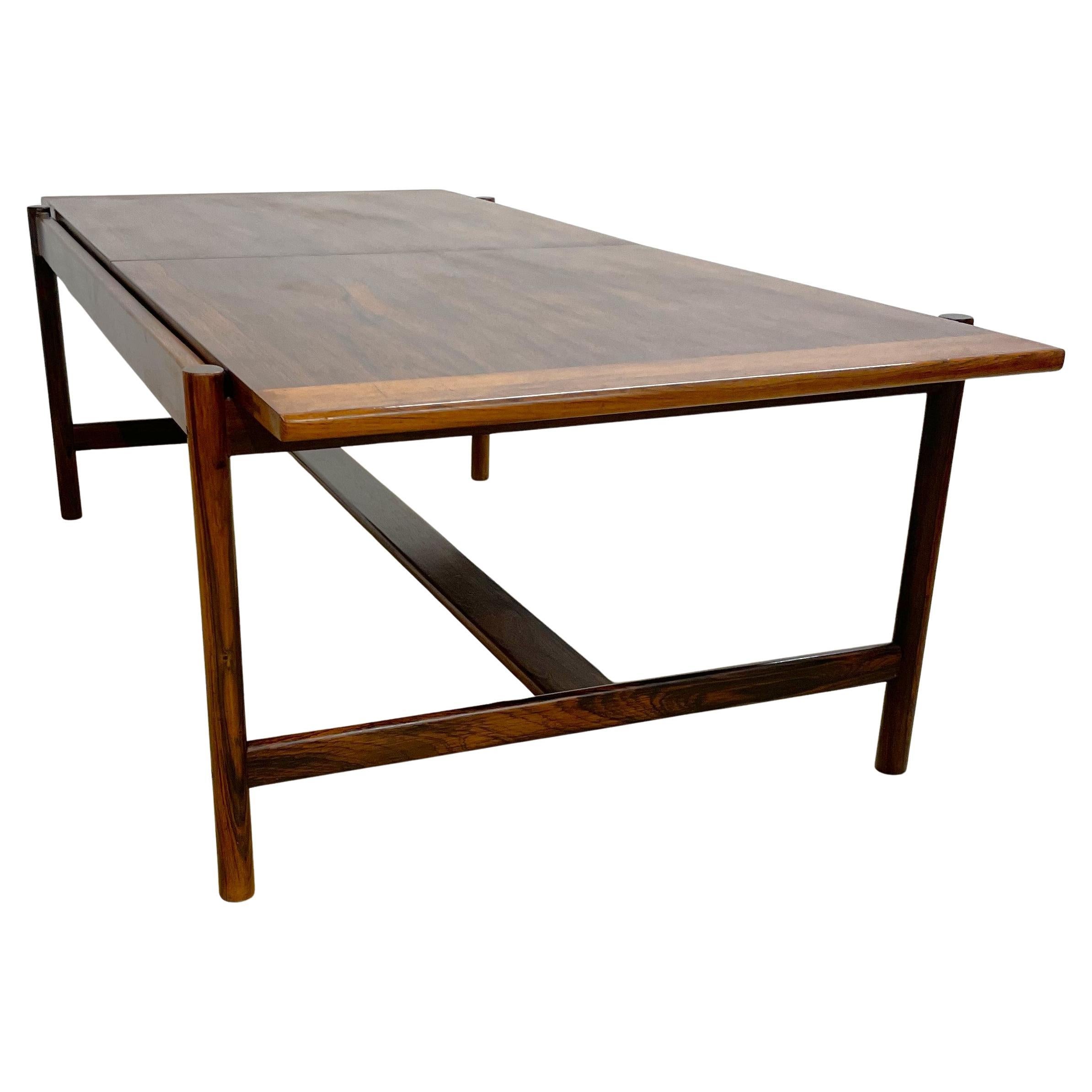 Sari extendable coffee table by Torbjorn Afdal (Formica) im Angebot