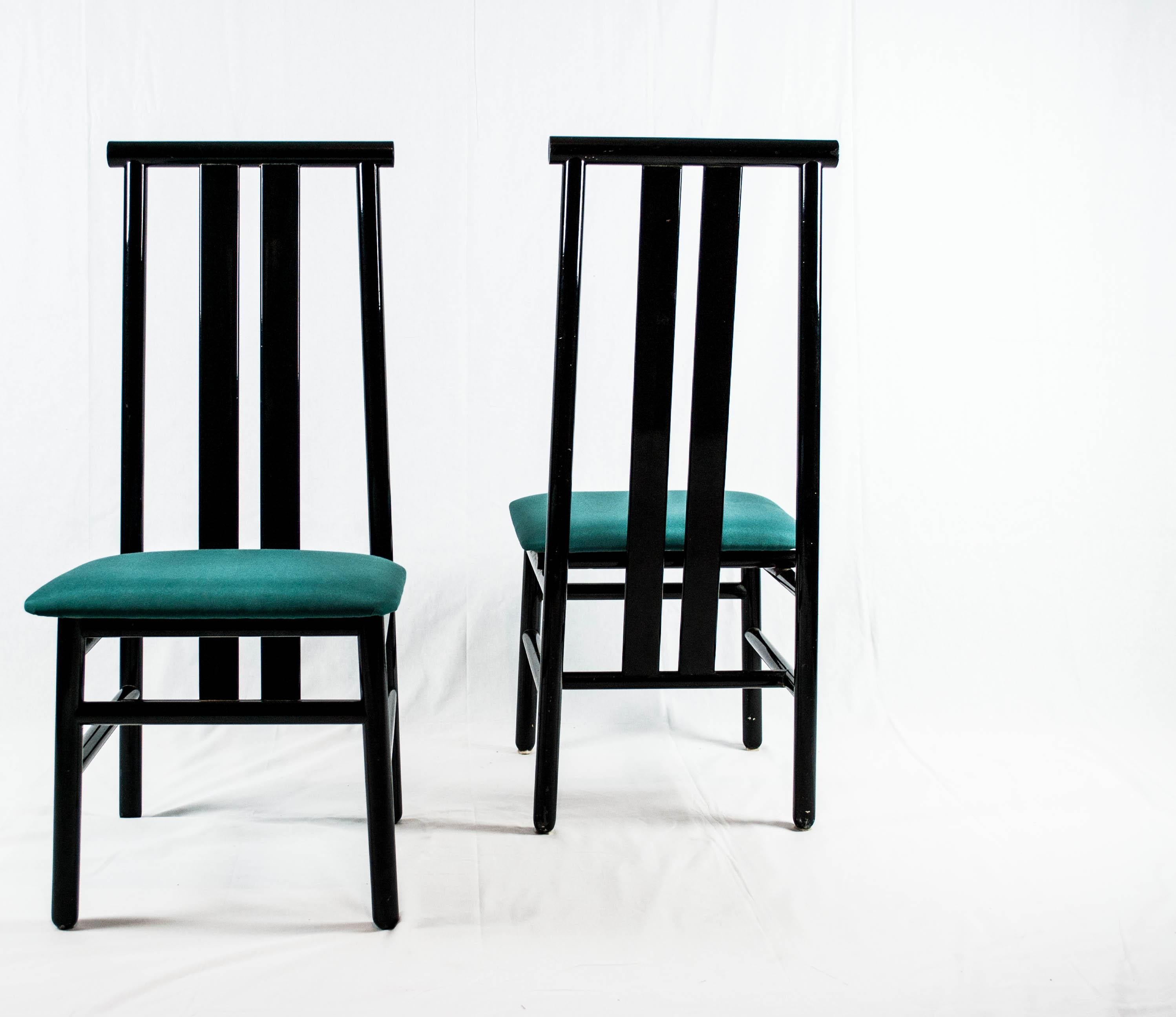 Sarian 'Zea' Modern High-Backed Black Lacquered Chairs for Tisettanta, Italy In Good Condition For Sale In Cassina de'Pecchi, IT