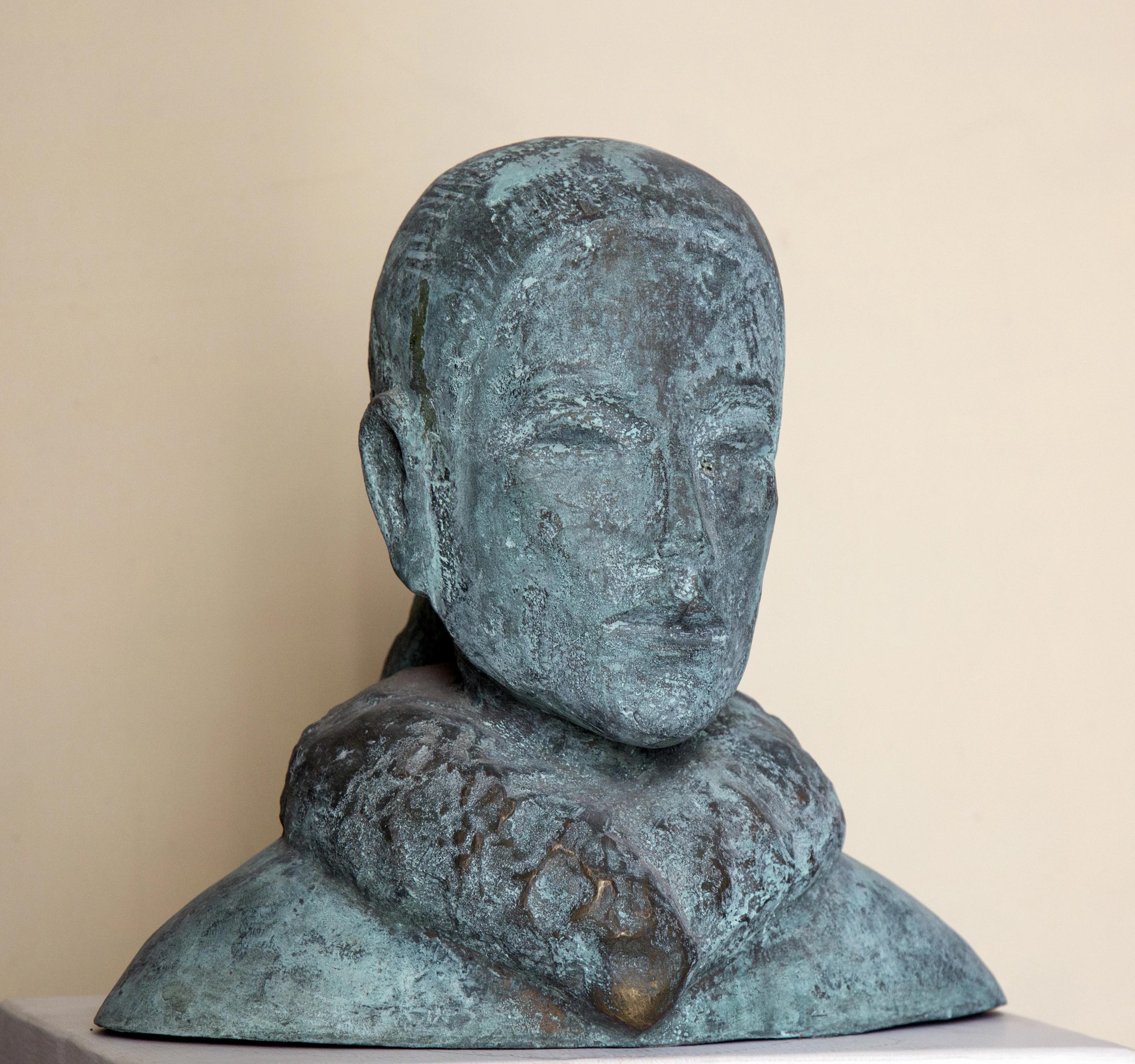 "Tai" Bronze Sculpture 12" x 13" x 10" inch by Sarkis Tossonian

Sarkis Tossoonian was born in Alexandria in 1953. He graduated from the Faculty of Fine Arts/Sculpture in 1979. He started exhibiting in individual and group exhibitions in Alexandria