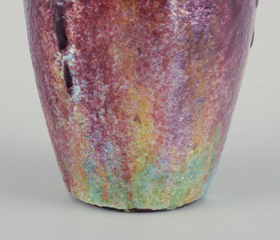 XX secolo Sarlandie per Limoges, Francia. Vaso in metallo con decorazione a smalto in vendita