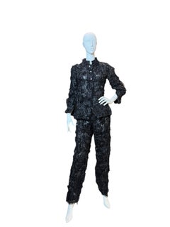 Sarmi New York 1960s Black Lace and Horsehair Ruched Suit, Brooklyn Museum (en anglais)
