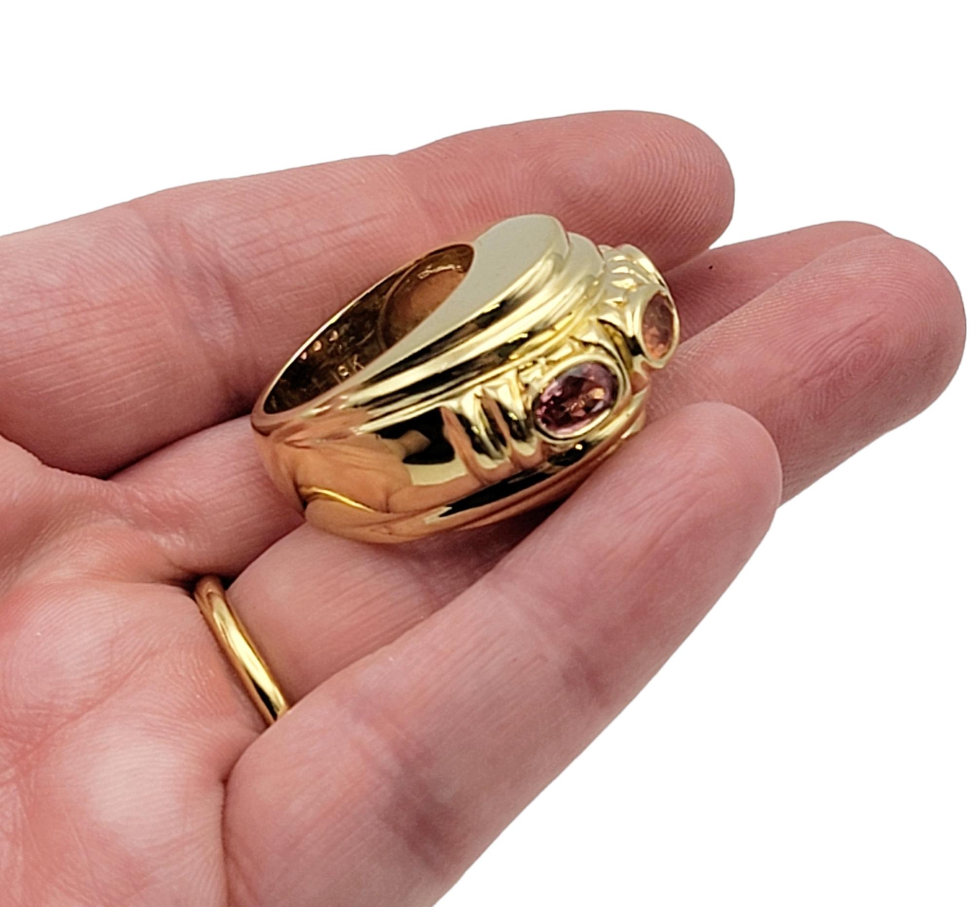 Sarosi Kuppelring aus 18 Karat Gold mit Spessartit-Granat und rosa Saphir 5