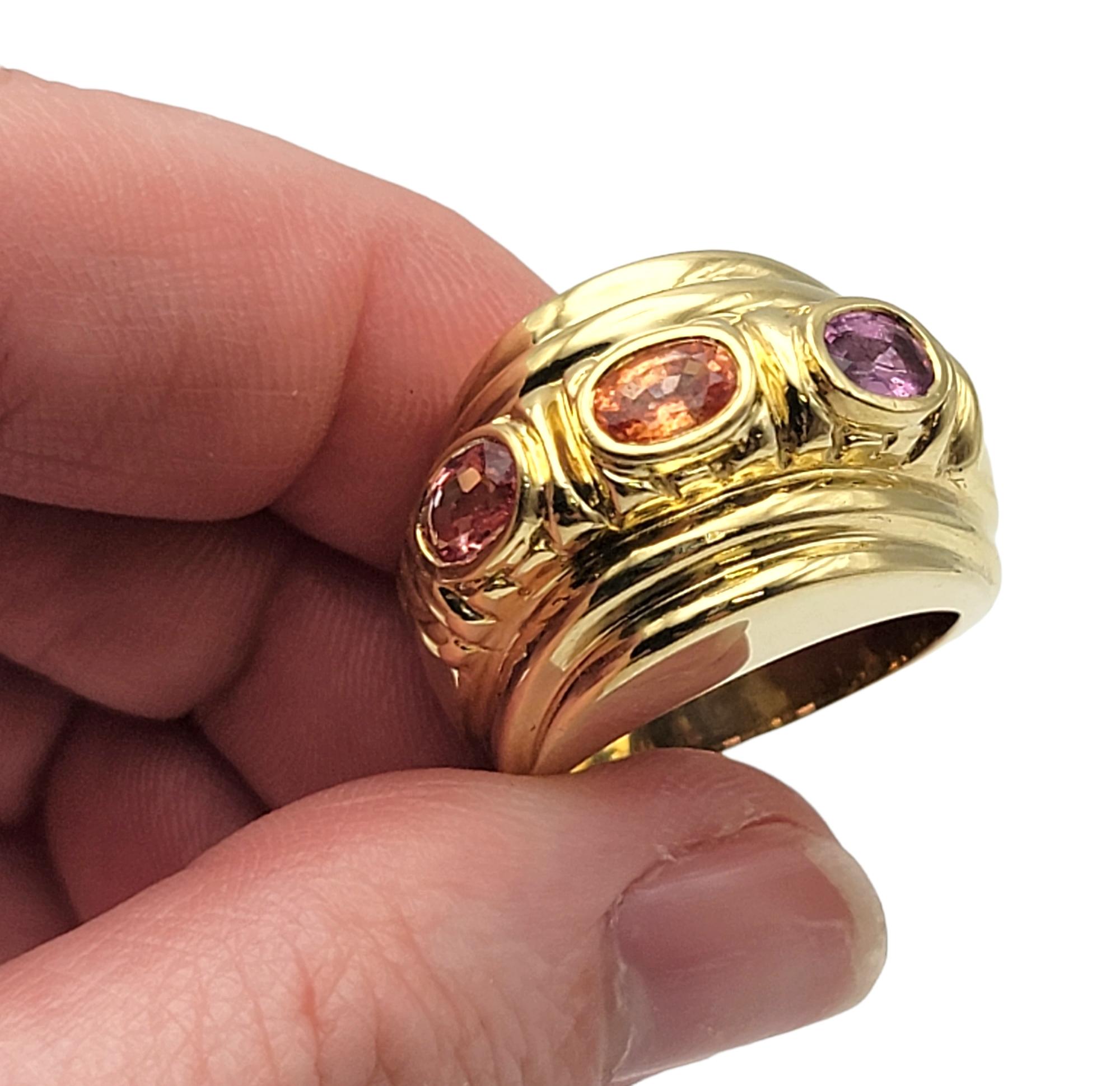 Sarosi Kuppelring aus 18 Karat Gold mit Spessartit-Granat und rosa Saphir 3