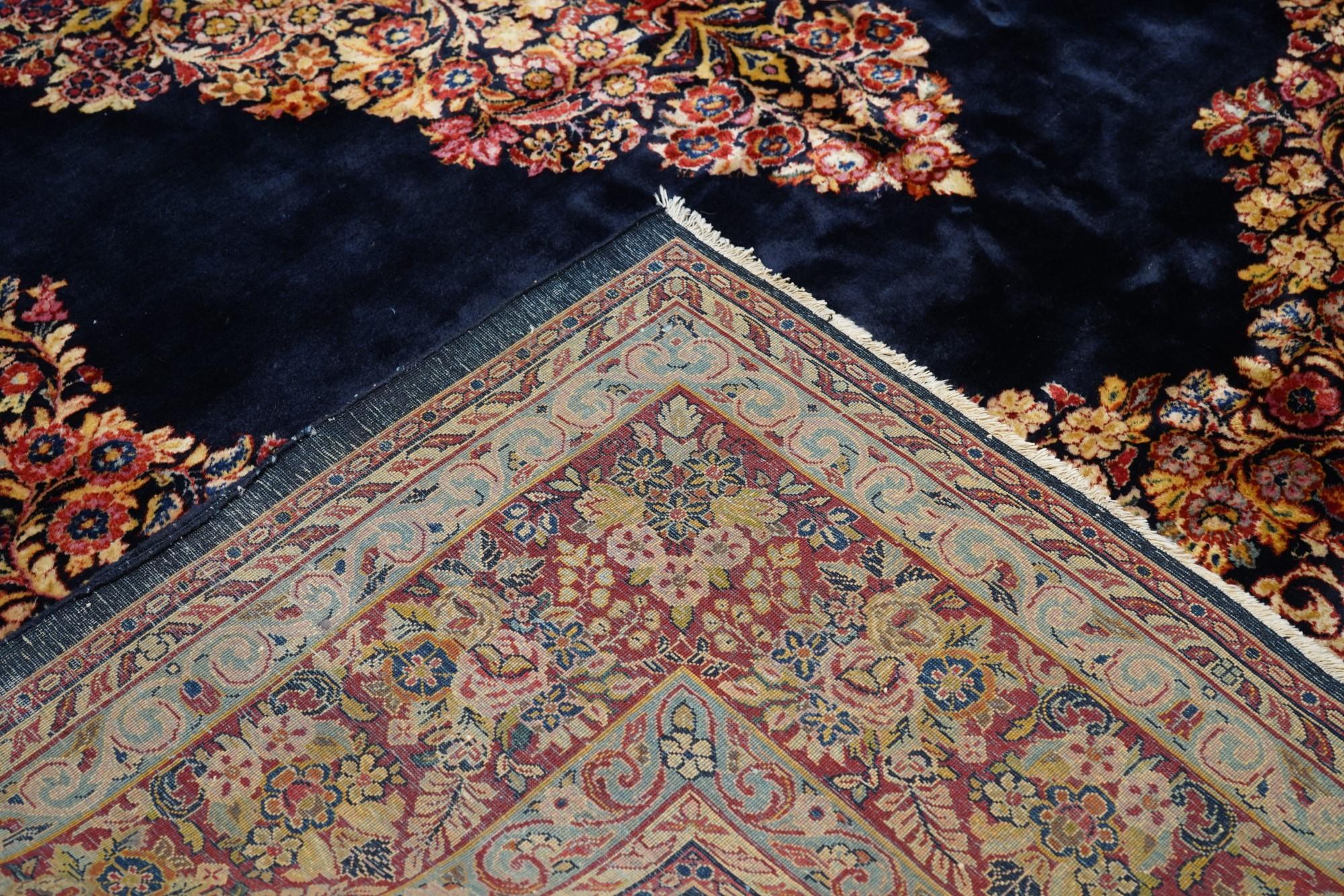 Vintage Sarouk Rug 10'2'' x 13'1'' For Sale 4