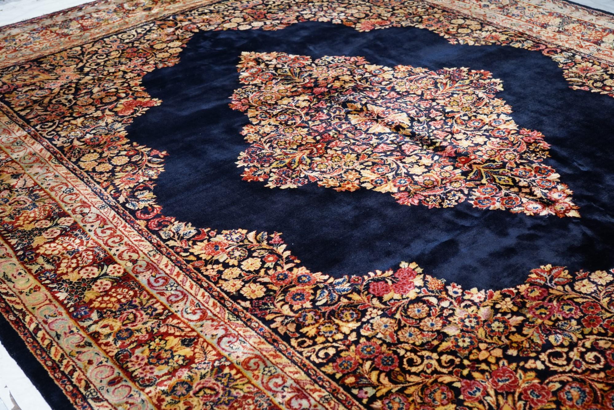 Mid-20th Century Vintage Sarouk Rug 10'2'' x 13'1'' For Sale