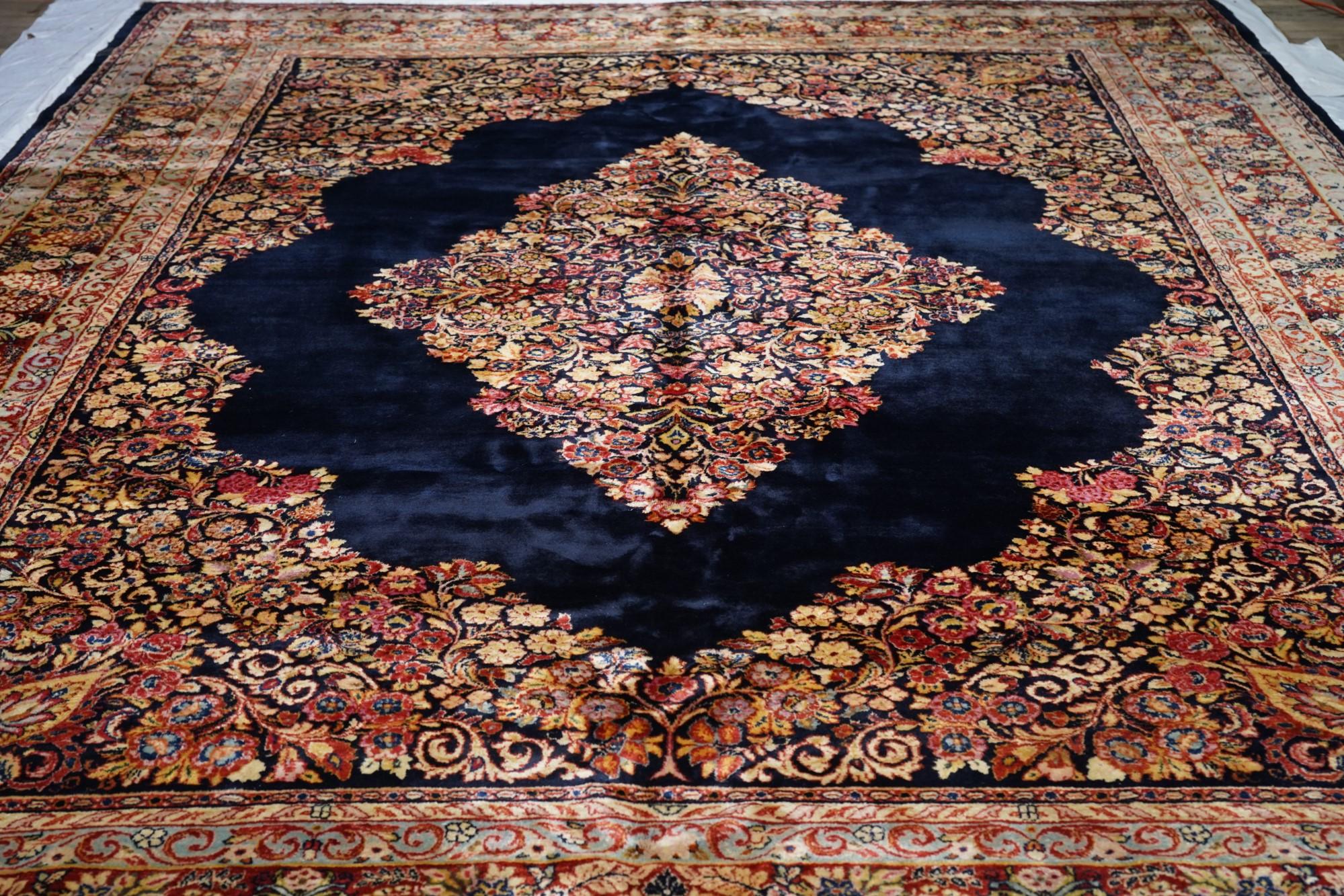 Vintage Sarouk Rug 10'2'' x 13'1'' For Sale 1