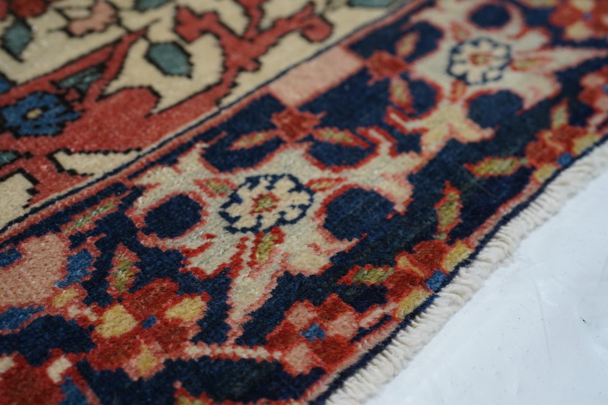 Fine XIX secolo Tappeto Sarouk antico 3'3'' x 4'11'' in vendita