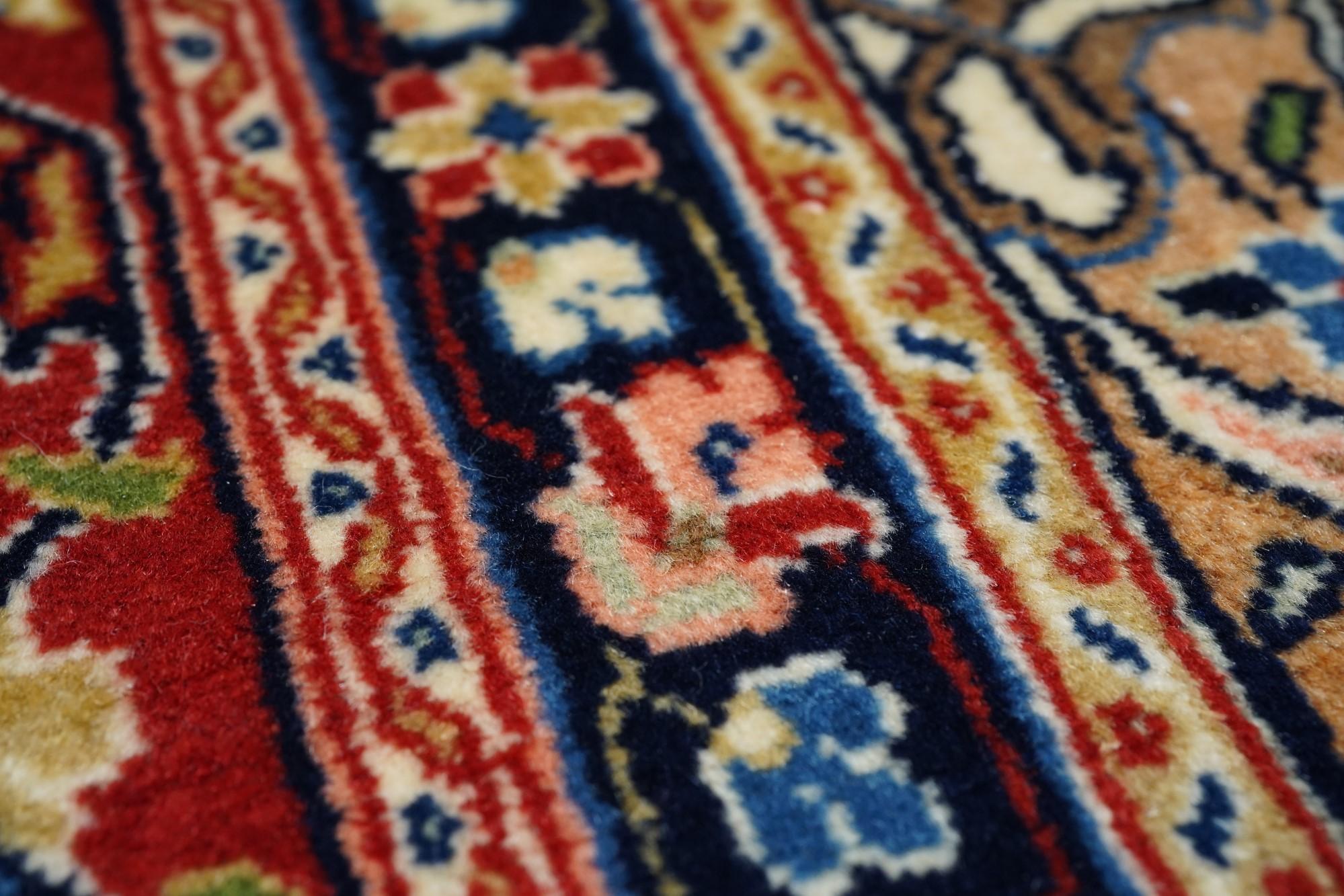 Wool Sarouk Rug 8'2'' x 12'5'' For Sale
