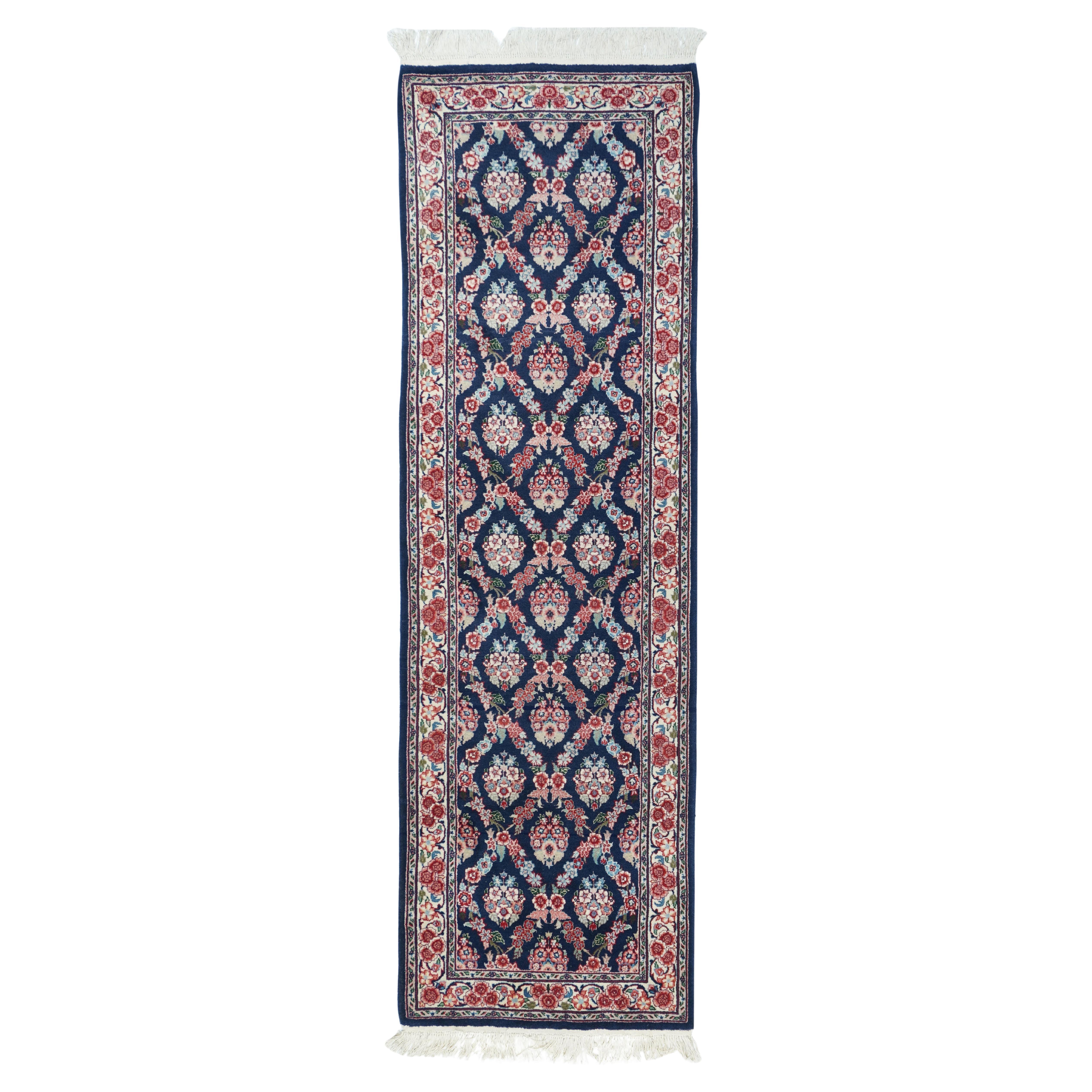 Sarouk Runner 2'6'' x 8'0''