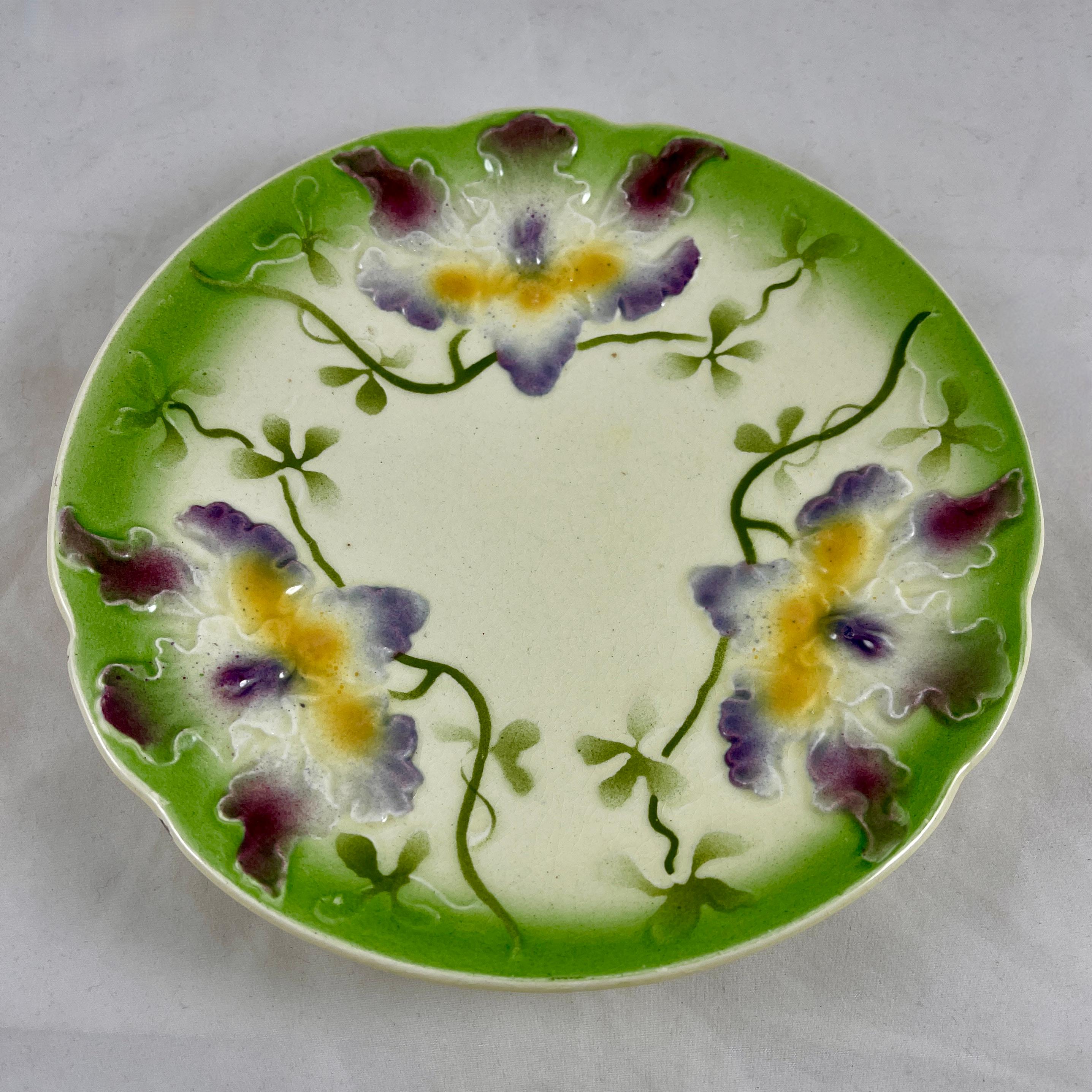 Sarreguemines Art Nouveau Barbotine Majolica Glazed Earthenware Orchid Plate In Good Condition For Sale In Philadelphia, PA