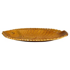Bandeja de cerámica con motivos de peces de Sarreguemines, francesa, diseño del siglo XX