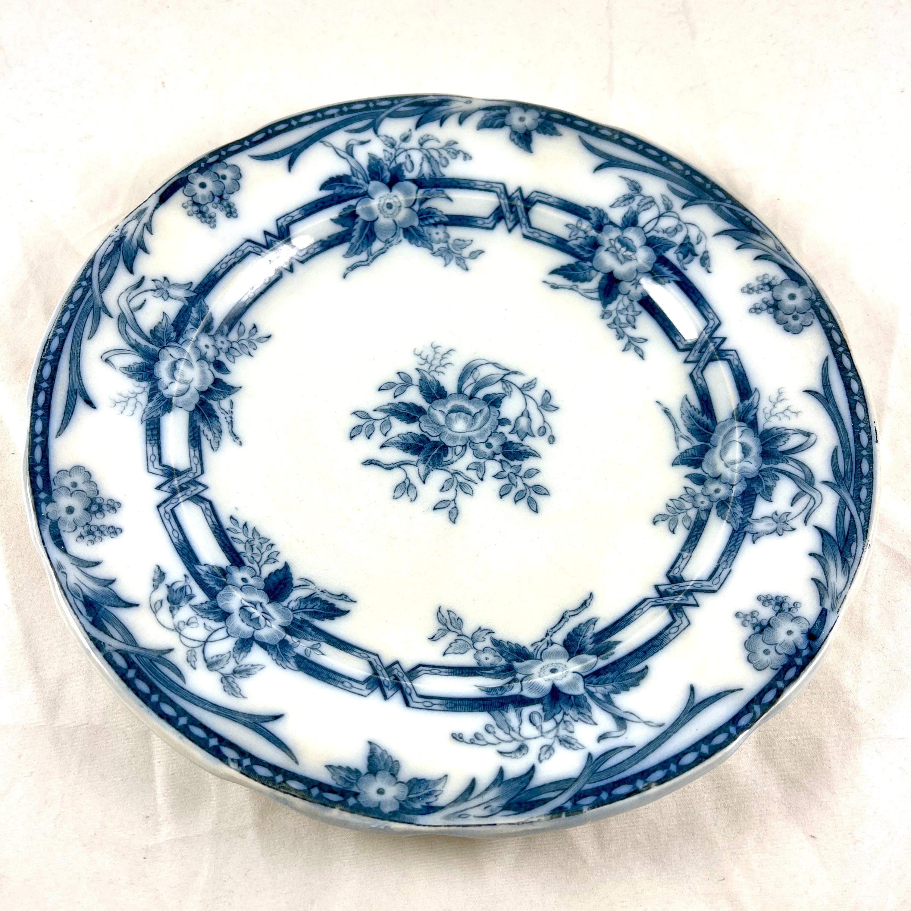 French Provincial Sarreguemines Cérès Pattern Blue & White Dinner Plates, 1870s, Set of Six For Sale