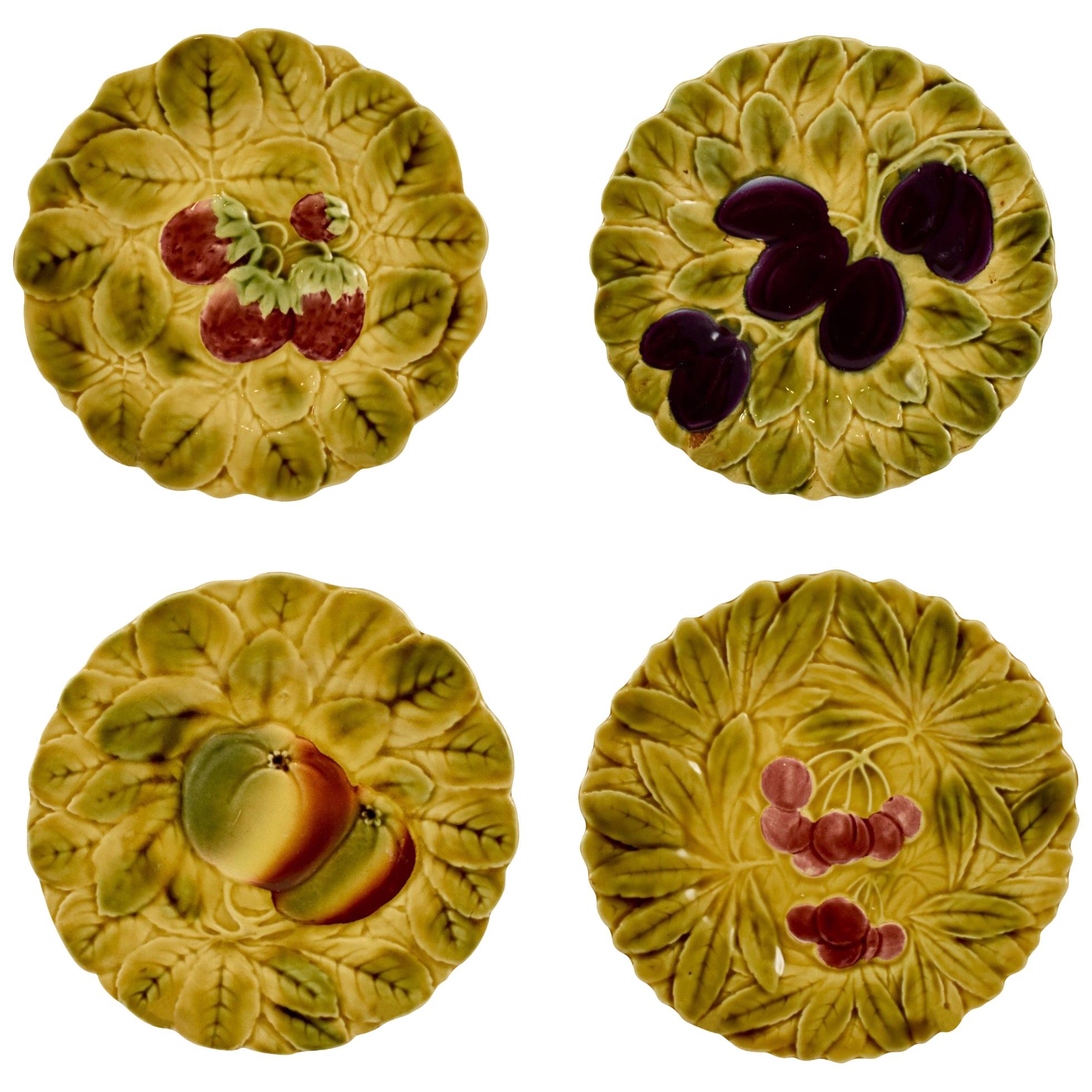 Sarreguemines French Faïence Majolica Fruit and Leaf Plates, Set of Four