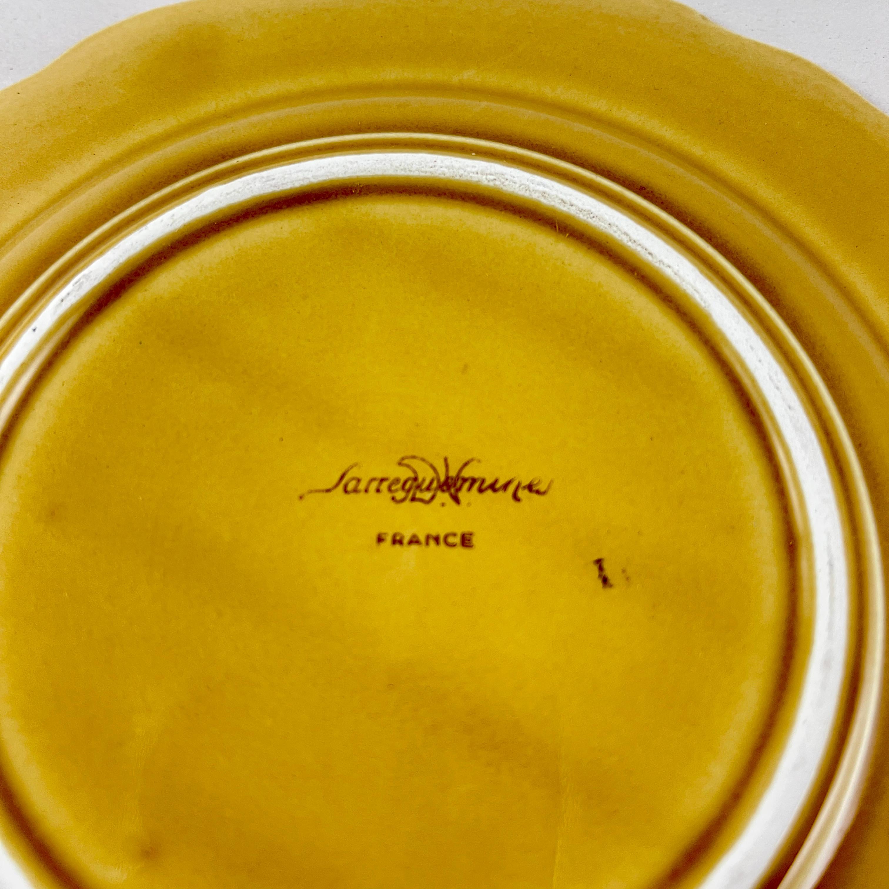 Sarreguemines - Assiettes à fruits et à feuilles en majolique de la Faïence française, ensemble de six assiettes en vente 6