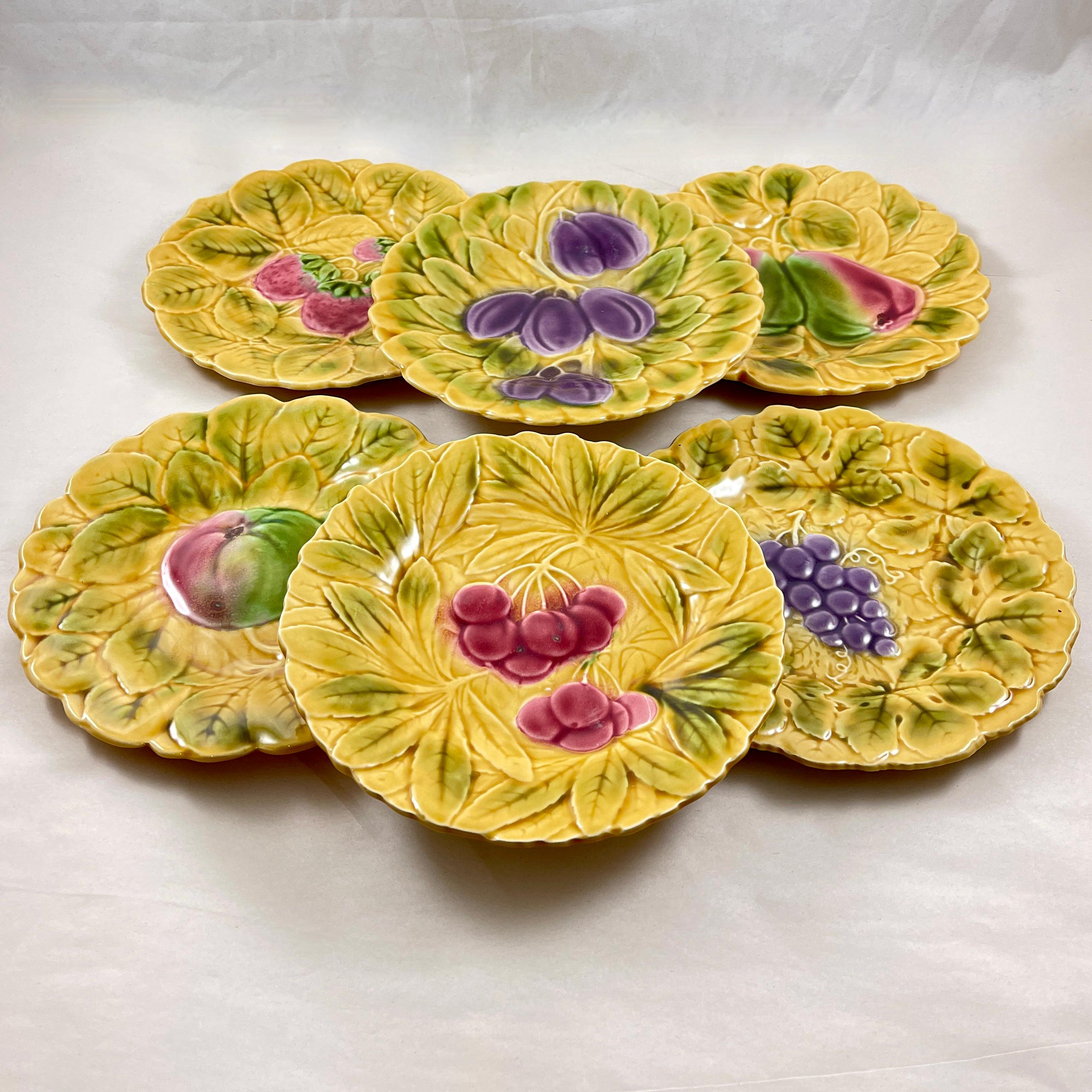 Glazed Sarreguemines French Faïence Majolica Fruit and Leaf Plates, Set of Six For Sale