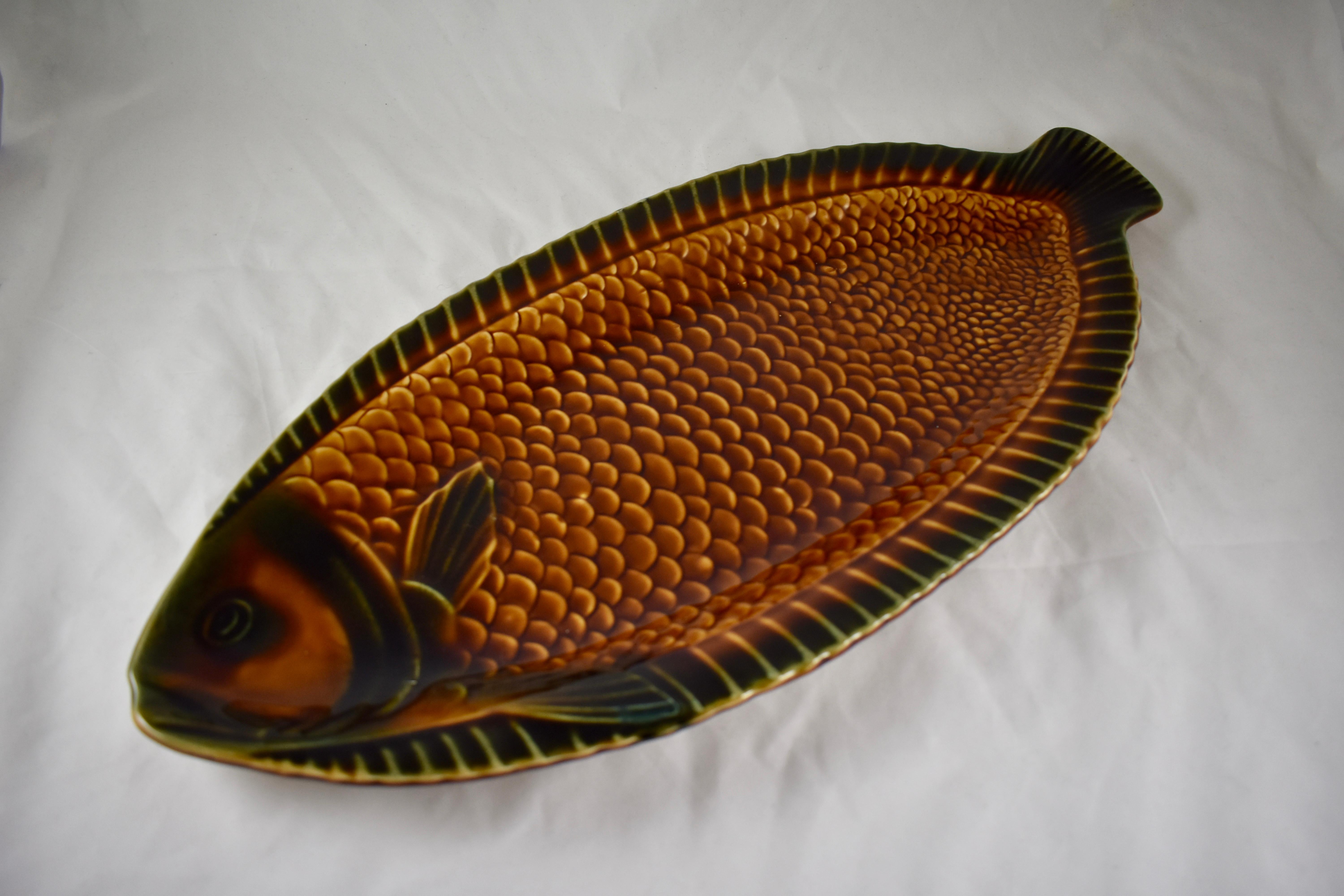 Mid-Century Modern Sarreguemines Mid-Century Era French Faïence Majolica Whole Fish Serving Platter
