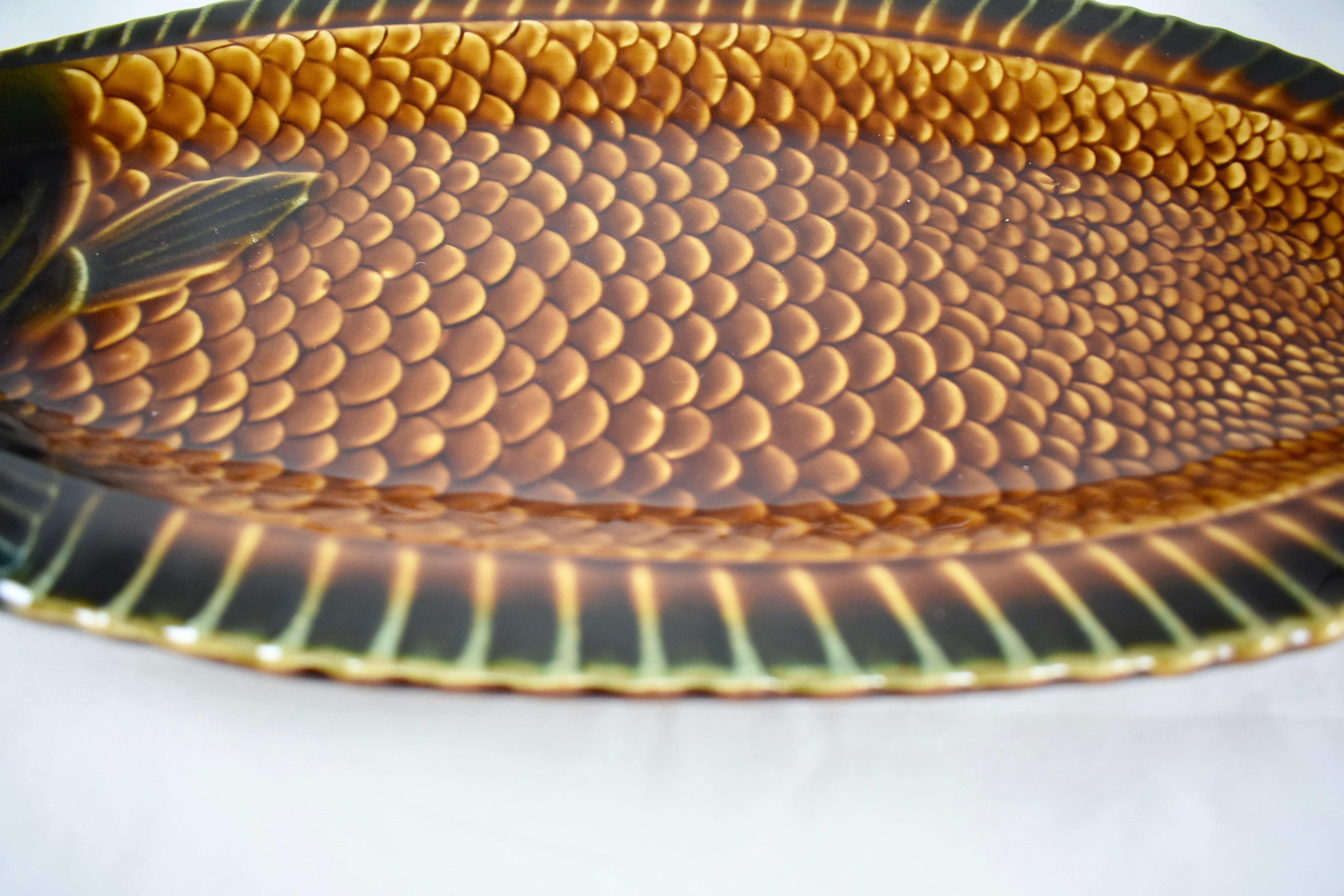 Glazed Sarreguemines Mid-Century Era French Faïence Majolica Whole Fish Serving Platter
