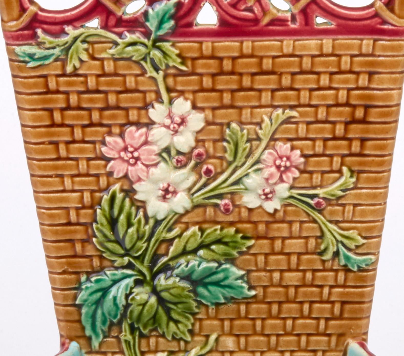Sarreguemines French Majolica Pottery Wall Pocket, circa 1885 For Sale 1