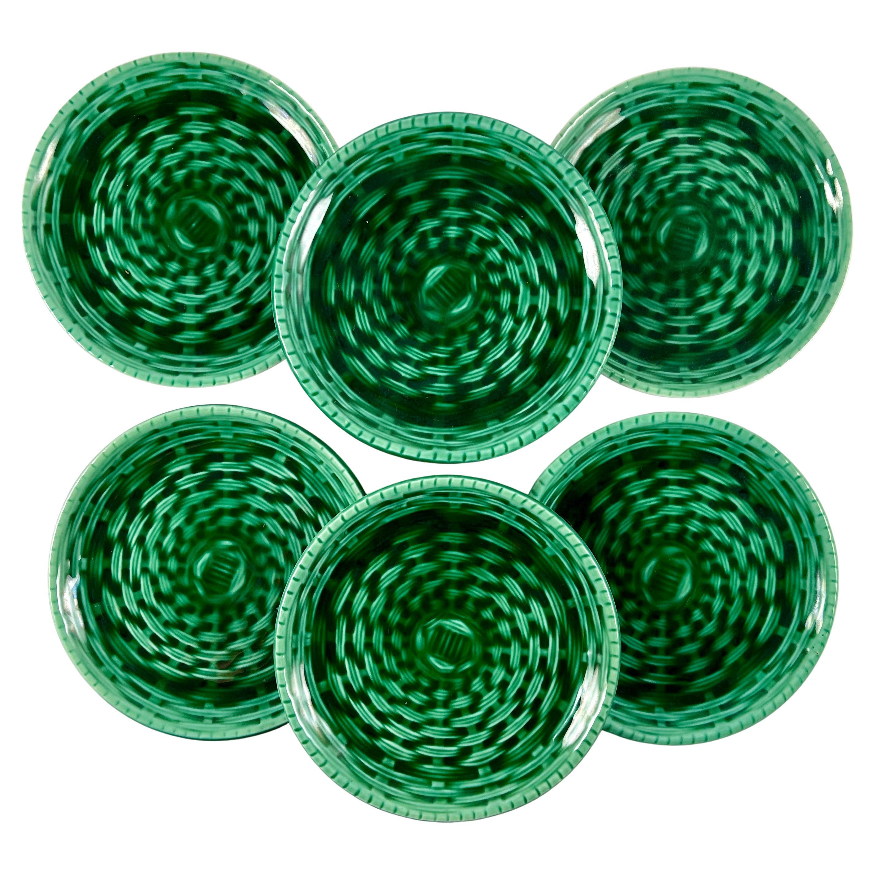 Sarreguemines Green Basket Weave Canapé or Hors d’œuvre Plates, a Set of Six