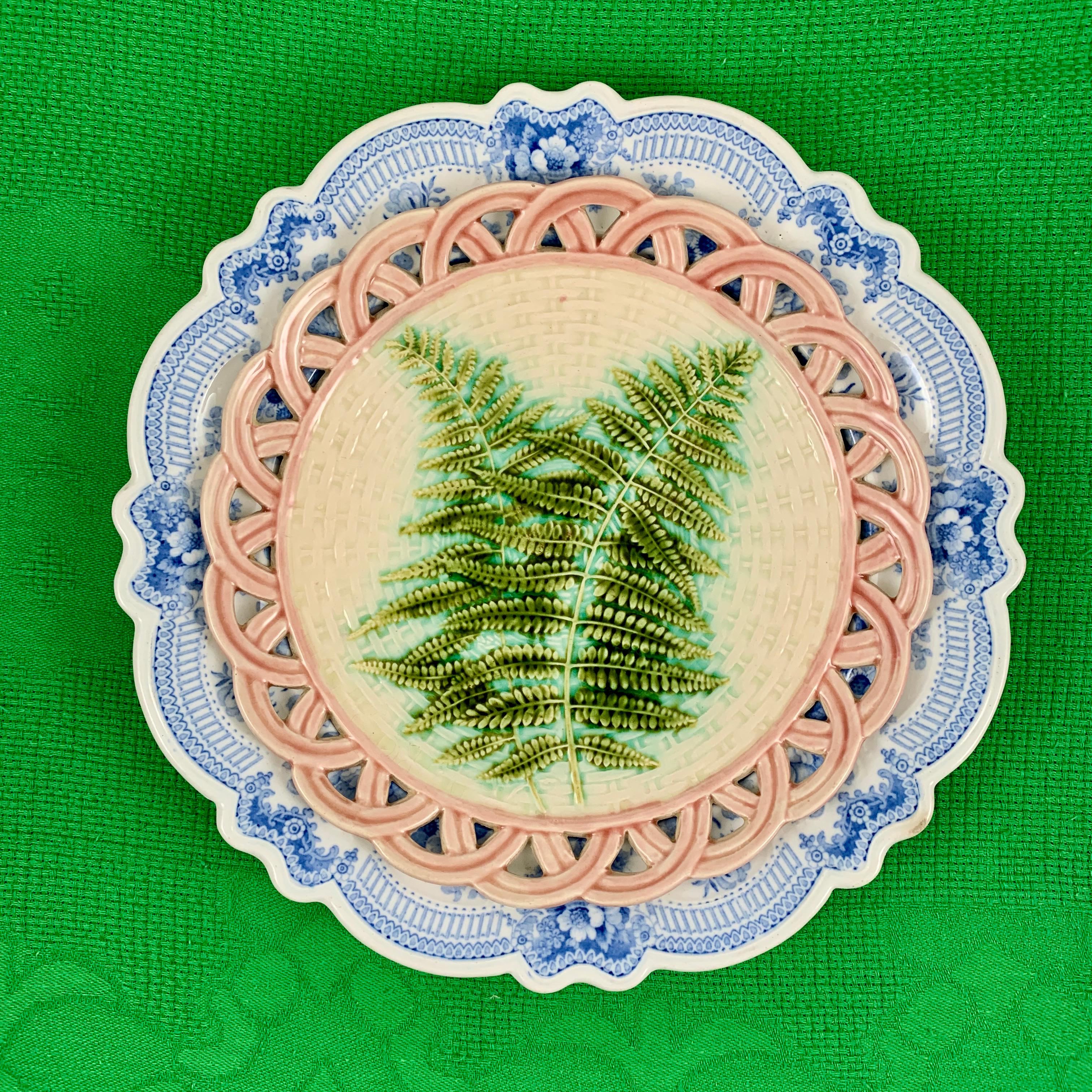 Aesthetic Movement Sarreguemines Green Fern Pink Reticulated Rim French Faïence Majolica Plates S/6