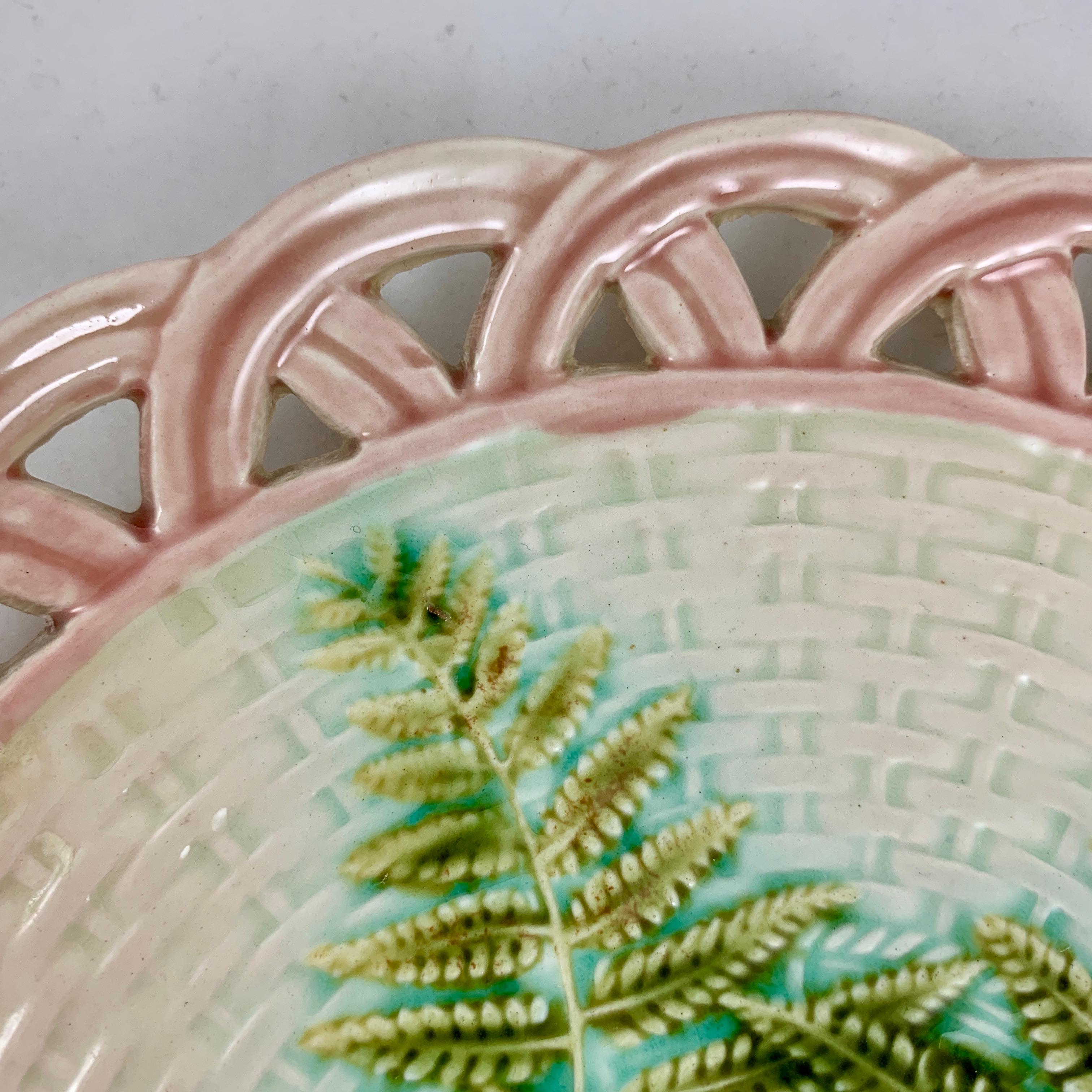 Late 19th Century Sarreguemines Green Fern Pink Reticulated Rim French Faïence Majolica Plates S/6