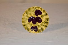 Sarreguemines Majolika-Pflaumenteller, um 1920