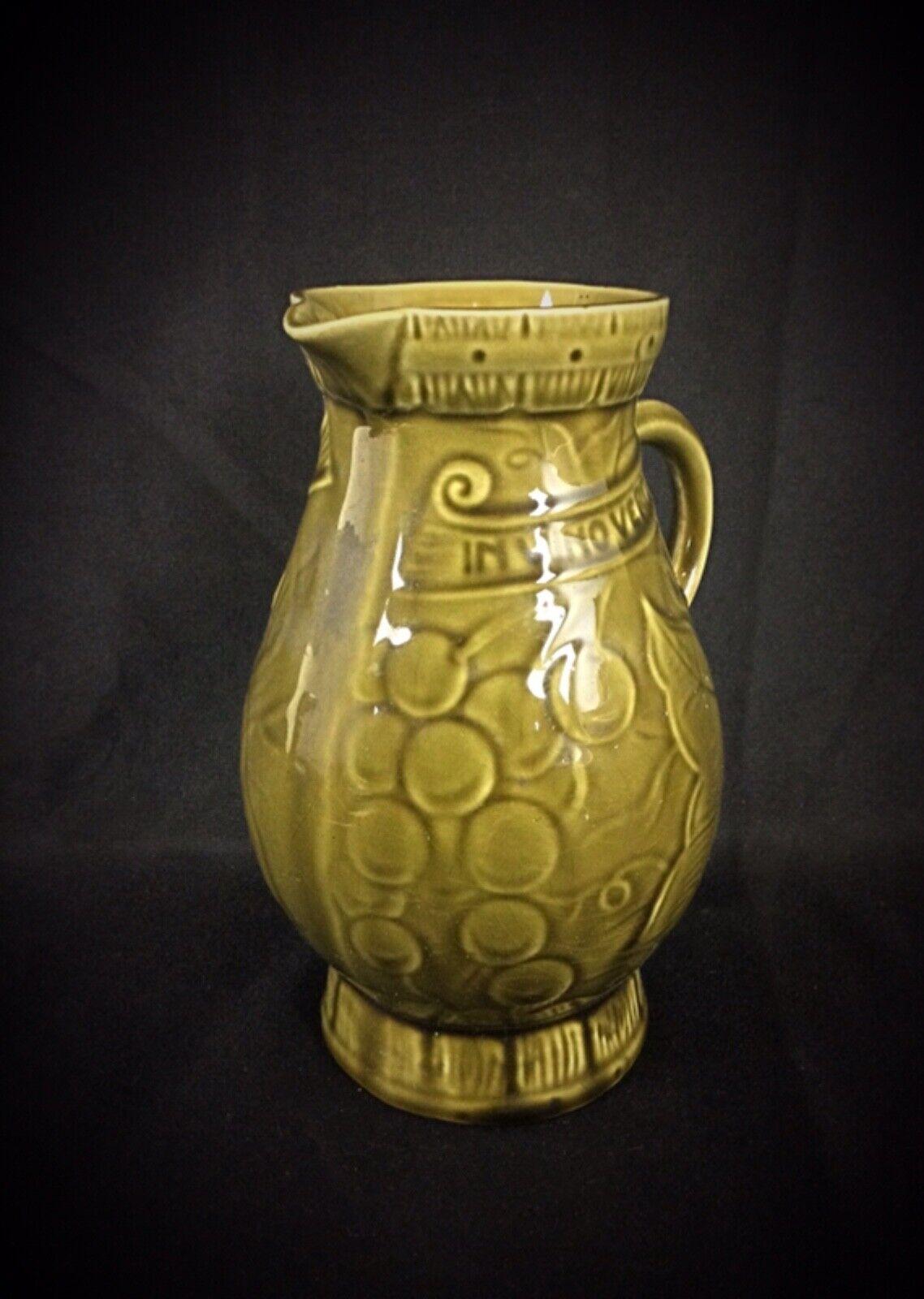 Brocca Sarreguemines con disegno di fiori d'uva e di vite - 2Y98 in vendita 1
