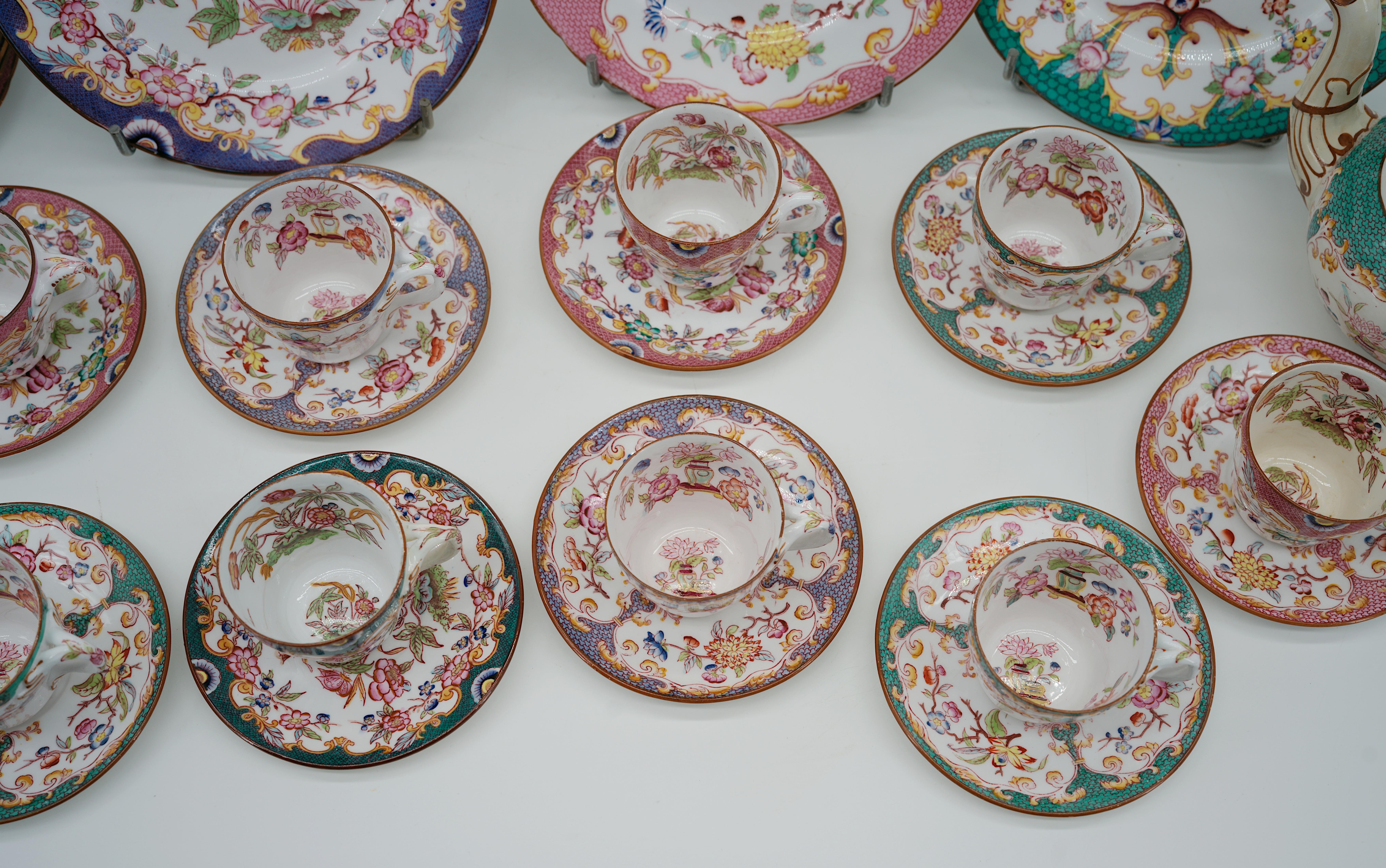 Sarreguemines Porcelain Minton Tea/Coffee Set, End 19th C. im Angebot 4