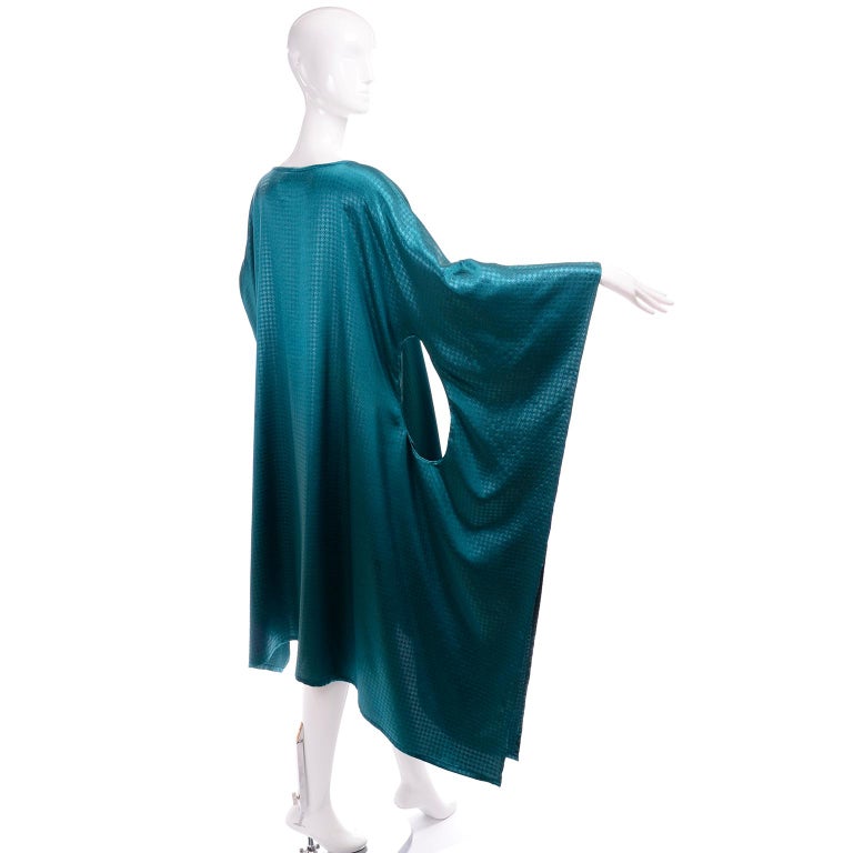 Sartoria dei Dogi Venezia Teal Green Caftan Style Dress With Cutouts in ...