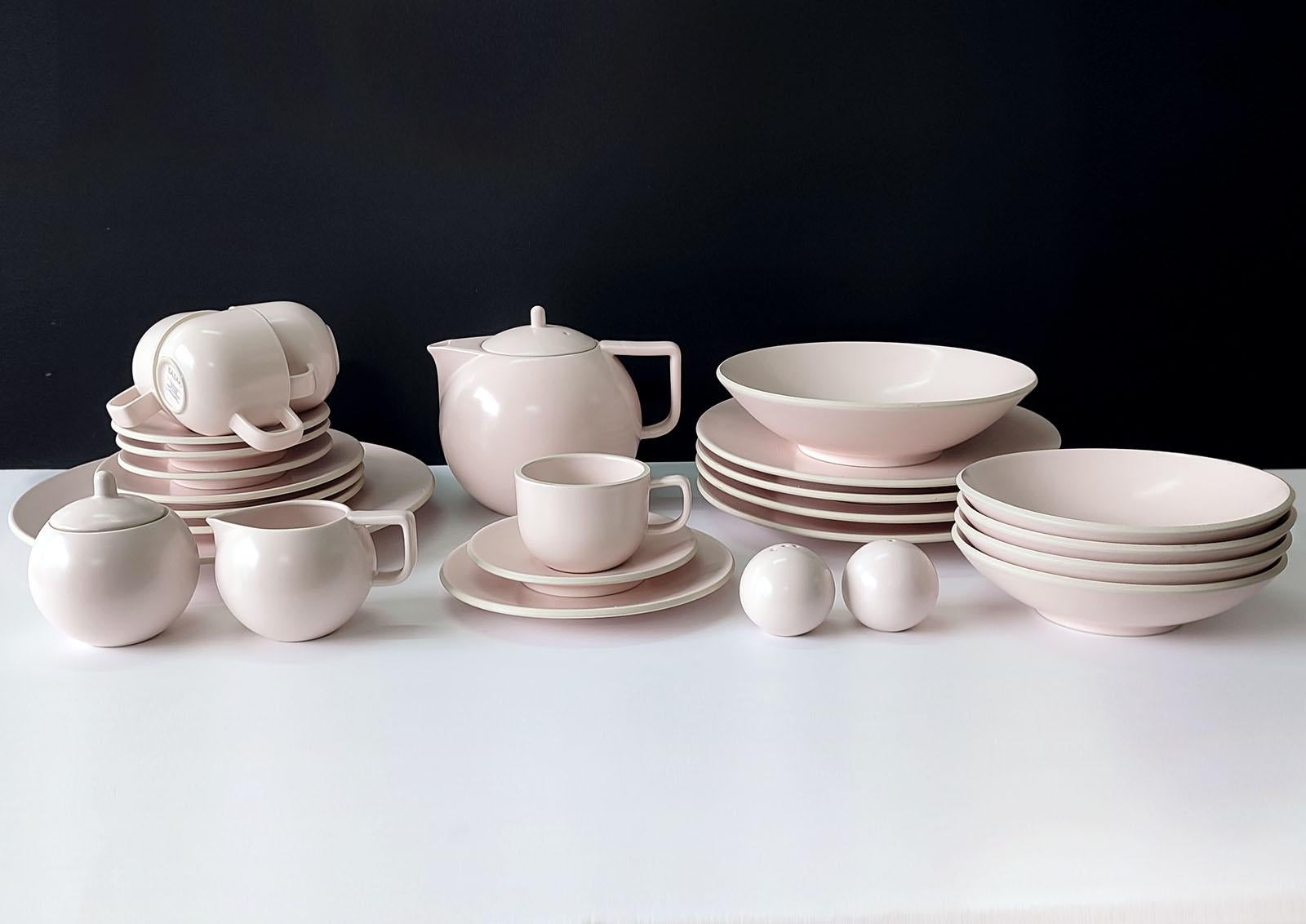 Sasaki Japan Massimo Vignelli Matte Pink Colorstone Ceramic Dinner 27 Piece Set