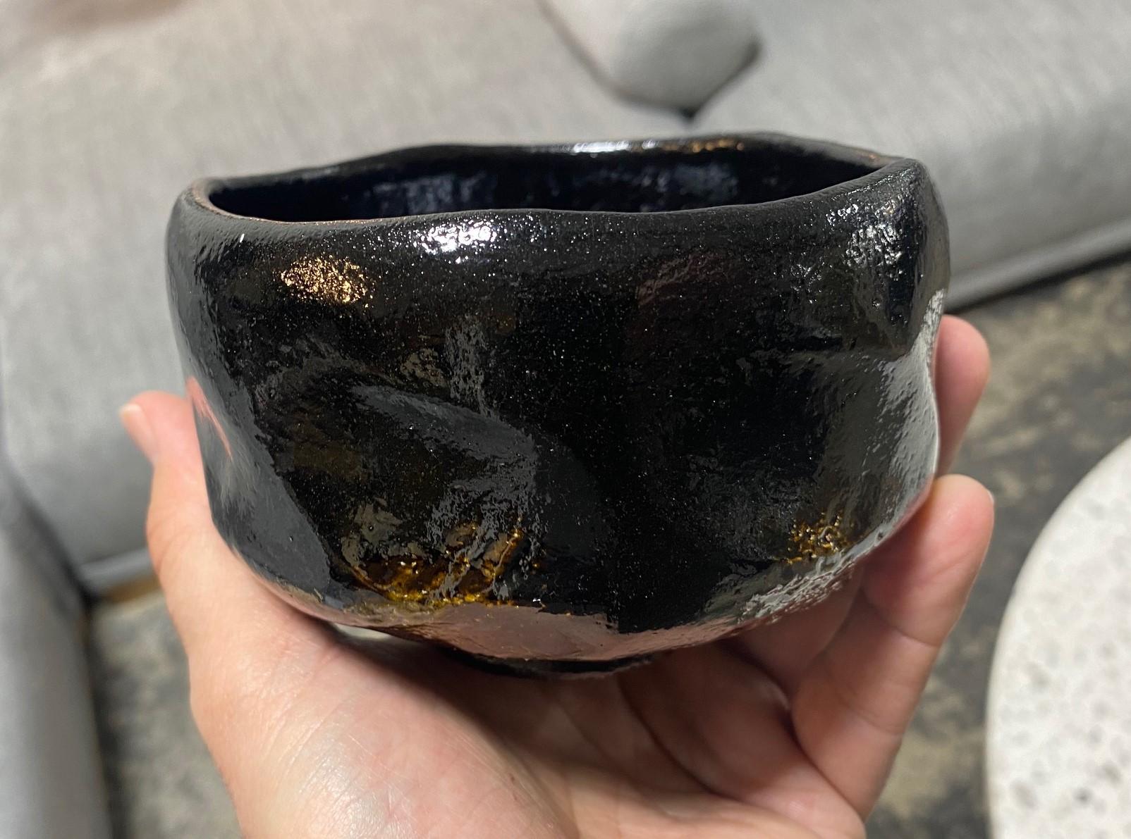 Bol à thé chawan en poterie japonaise Raku signé Sasaki Shoraku III avec boîte signée en vente 8