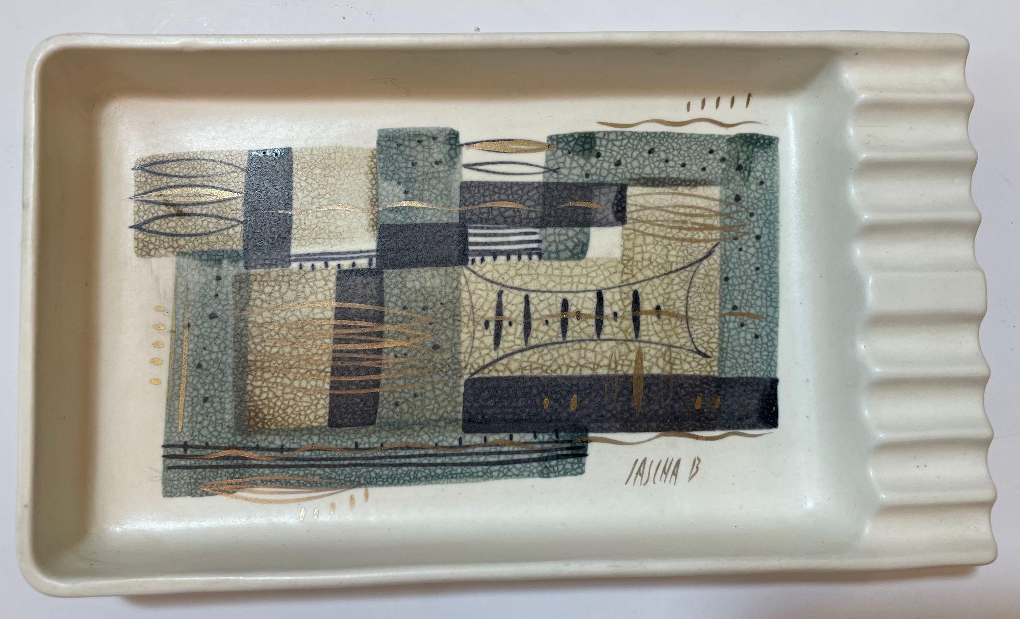Cenicero para puros Sascha Brastoff California USA Pottery, catchall.
Raro cenicero grande para puros de mediados de siglo 50 Firmado por Sascha Brastoff.
Precioso diseño en este gran cenicero para puros firmado por Sascha Brastoff, con colores