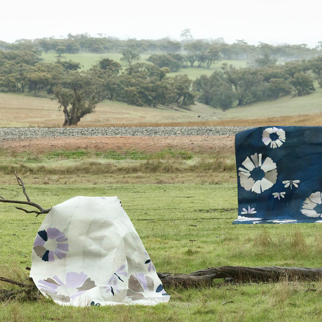 Sasha Bikoff X Art Hide Anpassbarer runder Shibori-Teppich aus Rindsleder in Lavendel, Lavendel und Lavendel XL im Angebot 2