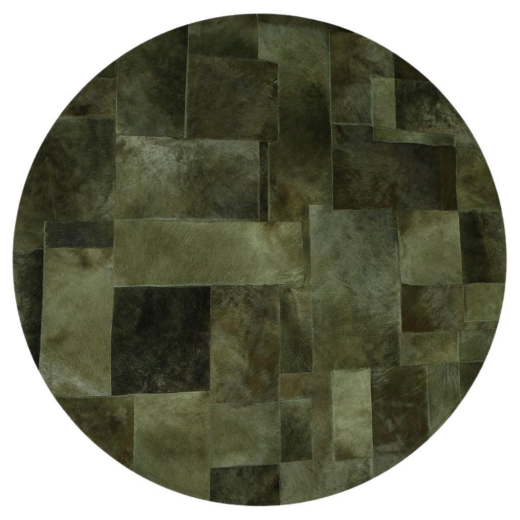 Sasha Bikoff X Art Hide Tappeto rotondo personalizzabile in pelle di mucca Olive Pastiche Medio
