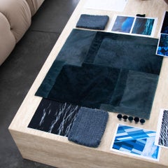Sasha Bikoff X Art Hide Tapis rond personnalisable en cuir de vache Petrol Pastiche Small