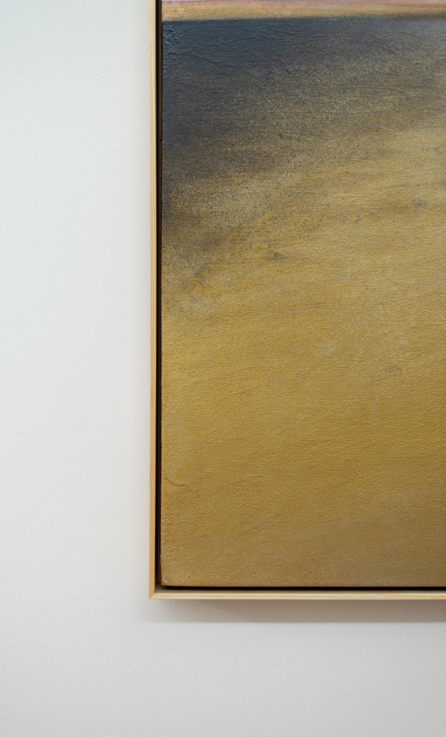Sombras de la pradera - dorado, contemporáneo, abstracto, pintura, acrílico sobre lienzo - Landscape Painting Marrón de Sasha Rogers