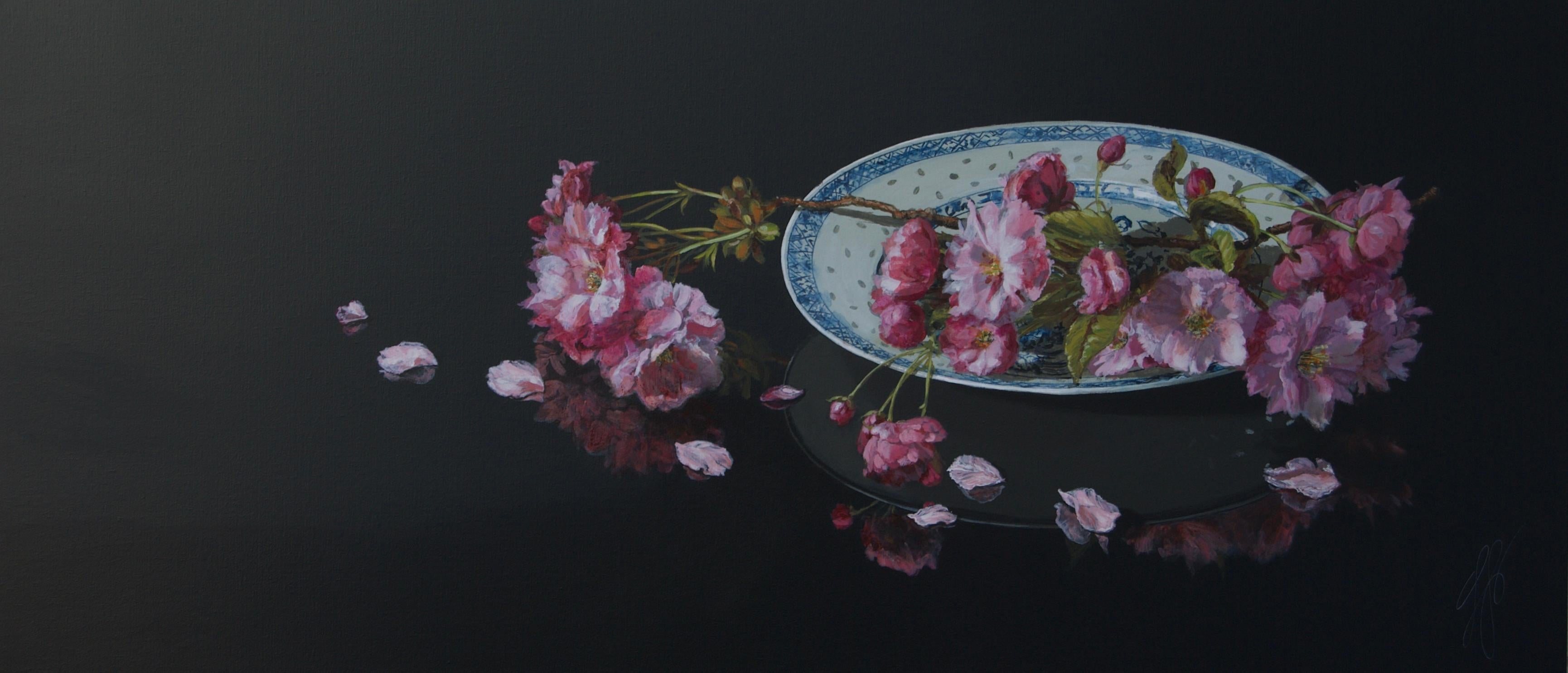 Sasja Wagenaar Figurative Painting - ''Japanese Blossom on Porcelain'', Contemporary Still Life with Pink Blossom