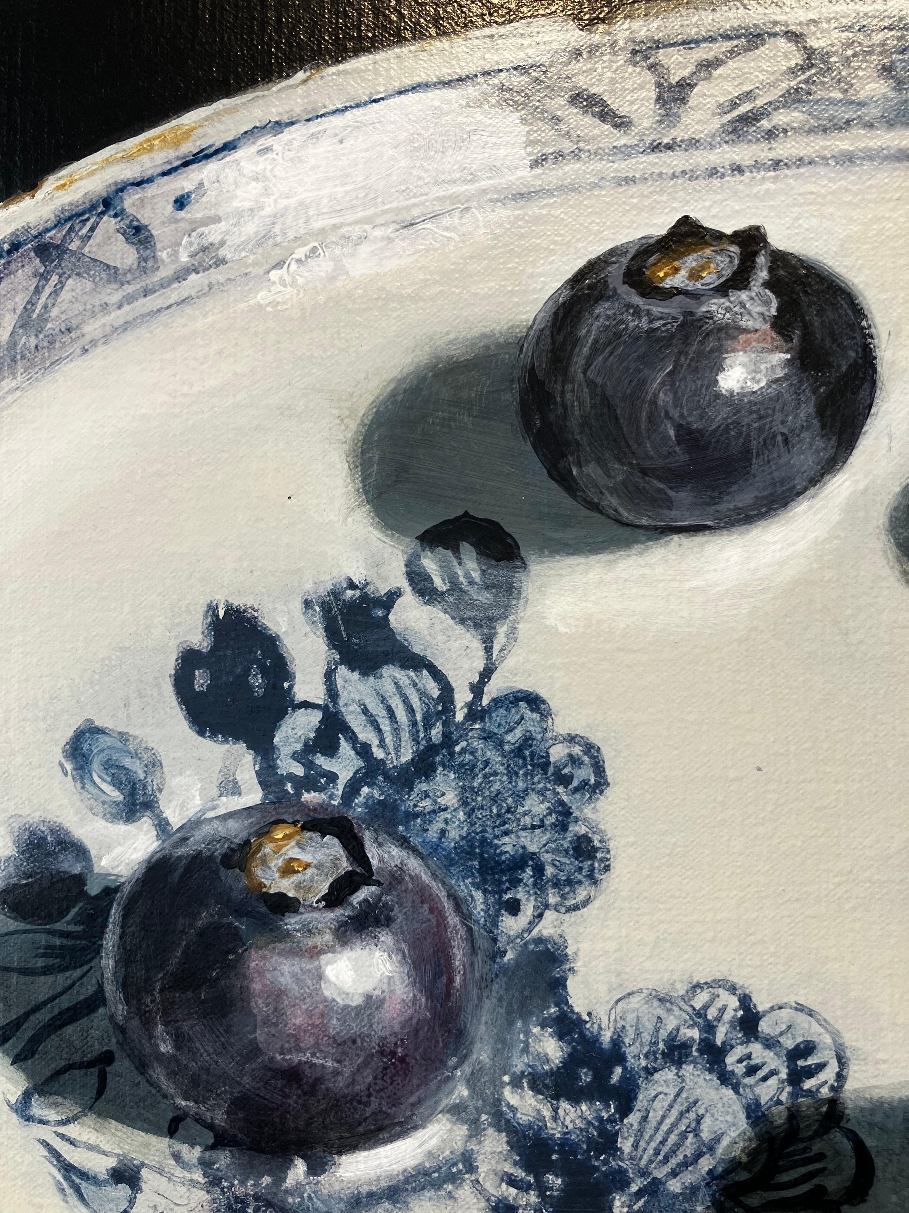 ''Cuenco con arándanos'', pintura holandesa contemporánea de bodegón de porcelana 1