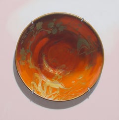 ''Piatto arancione'', pittura contemporanea di natura morta di piatto di porcellana con oro