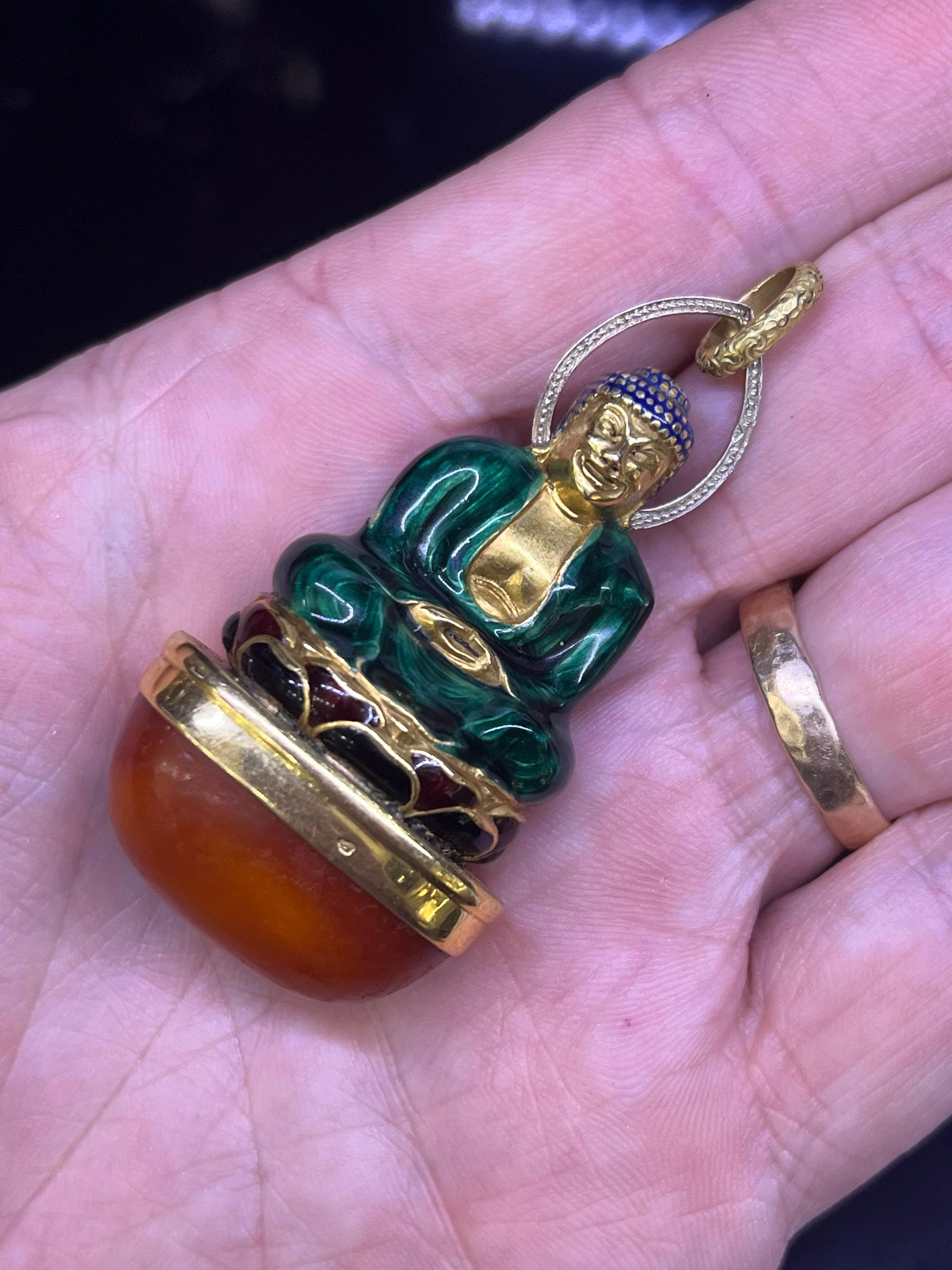 Sasportas French Art Deco Buddha Pendant Amber Gemstone & Enamel 18k Yellow Gold In Good Condition For Sale In MIAMI, FL