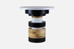 Paire de tables de chevet Sass de Souda, une basse et une haute, fabriquées sur commande