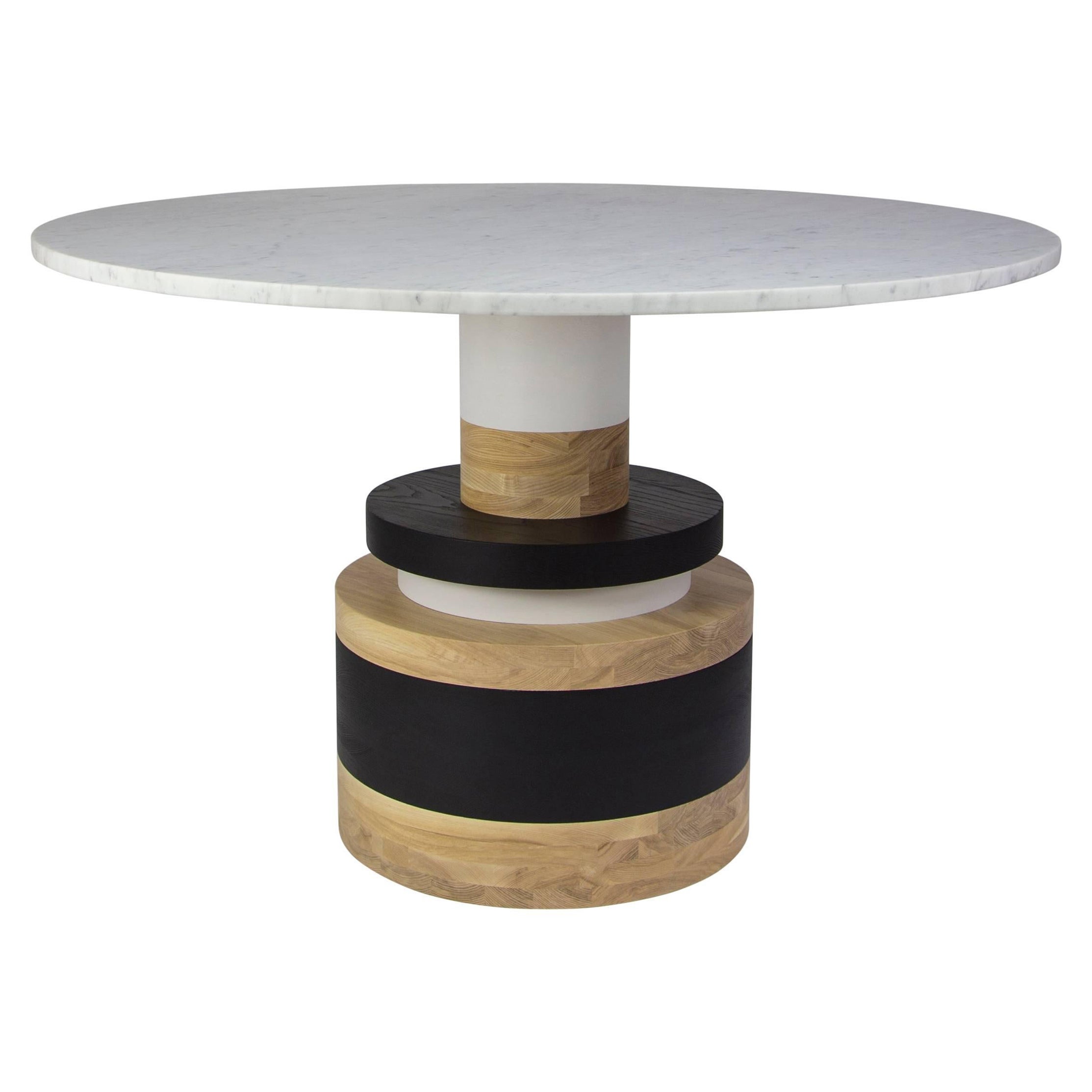 Sass-Mitteltisch von Souda, 47in, weiße Marmorplatte