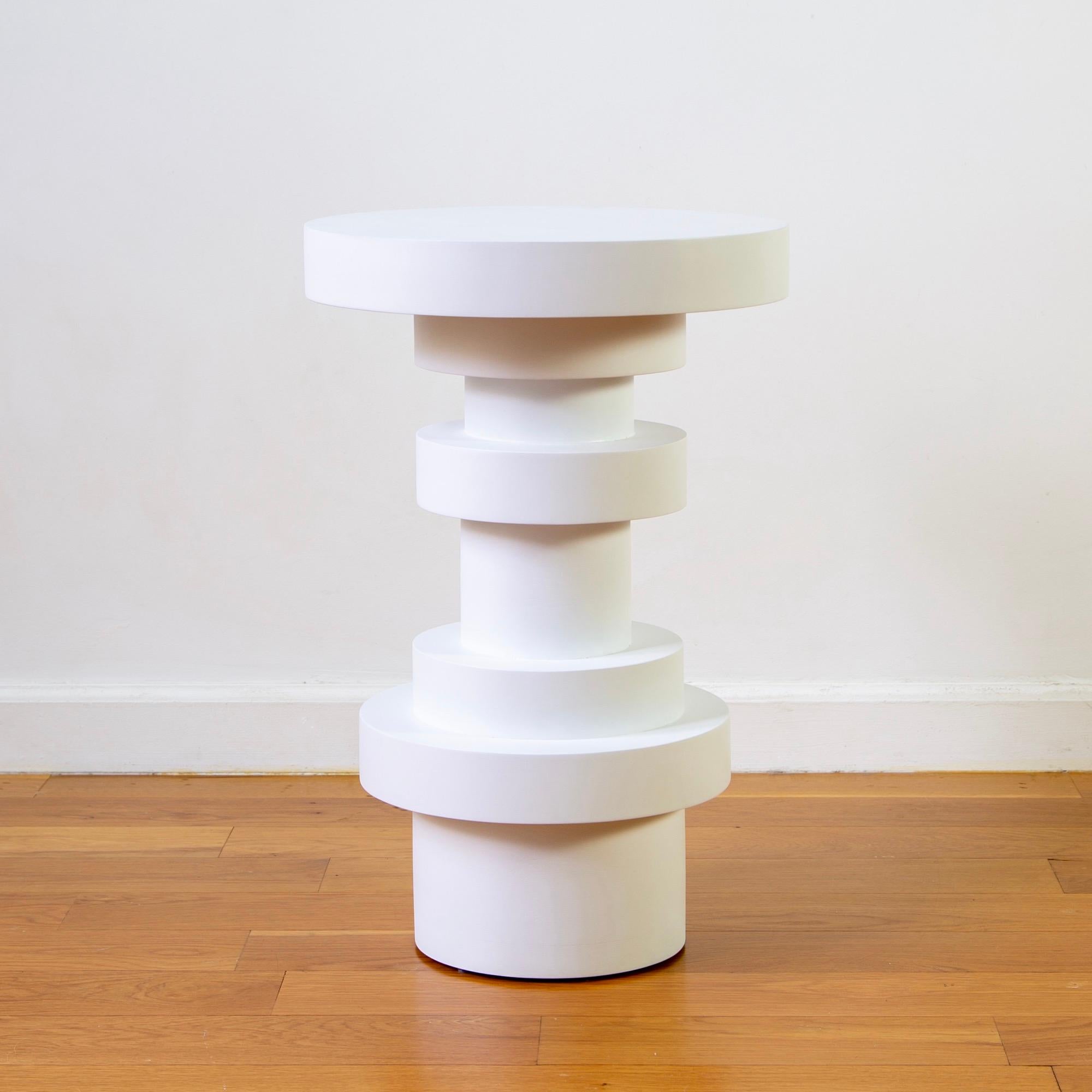 XXIe siècle et contemporain Sass Side Tables from Souda, Pair, White, Wood End Tables, Made to Order en vente