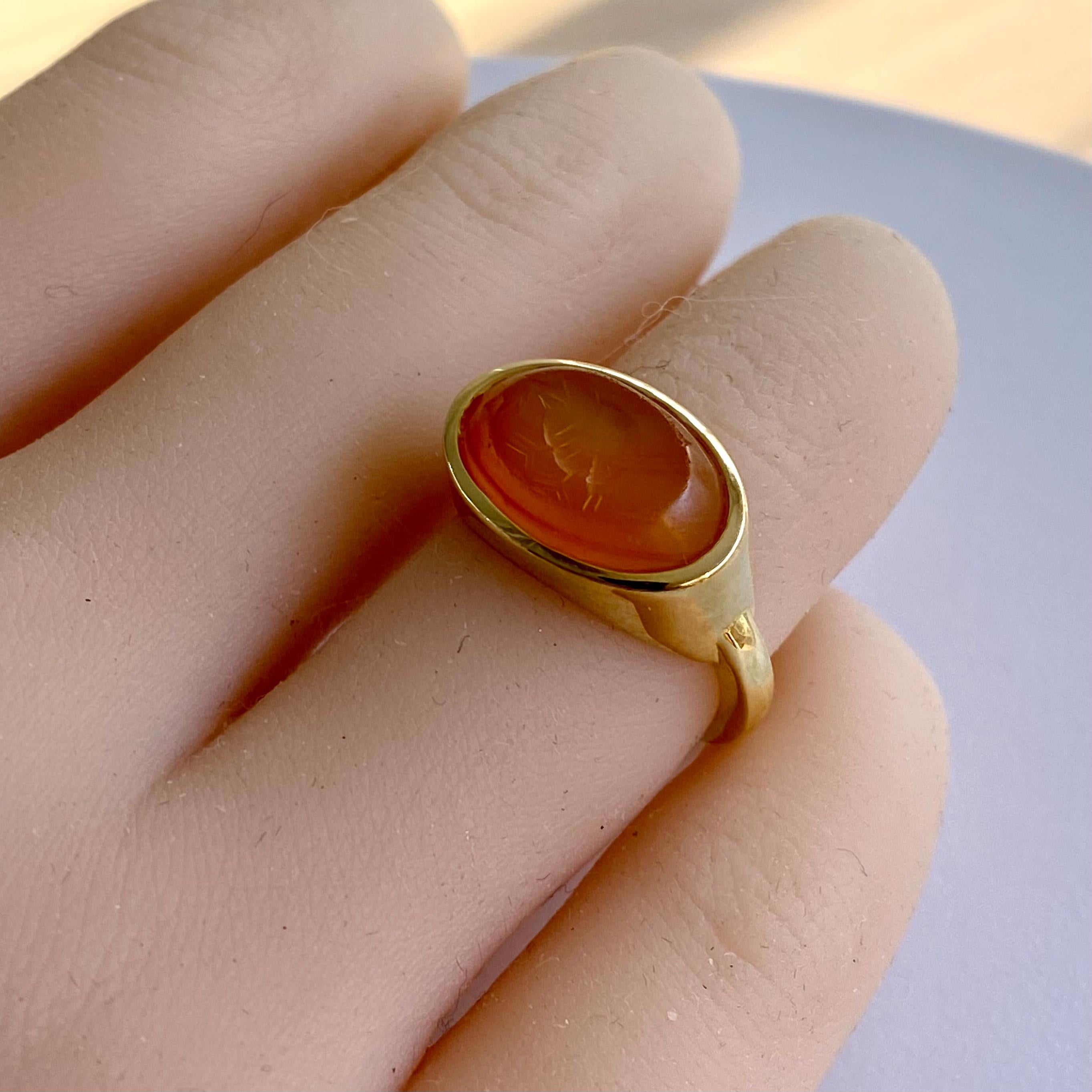 Antiker Sassanischer 18 Karat Ring mit orange-rotem Karneol-Siegelperlen aus dem 7. Jahrhundert (Zeitgenössisch)