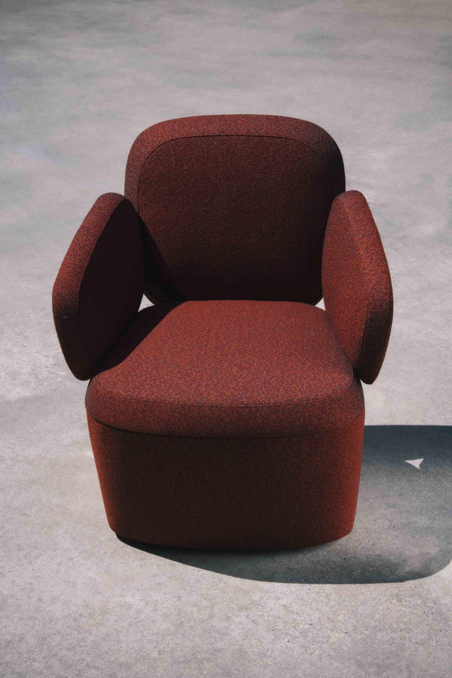 Sassi by Atelier oï
Dimensions: W 64.5 x D 61 x H 80 cm
Materials: Wood and foam
Upholstery: fabrics or leathers

The Sassi armchair borrows its Italian name and its shape from pebbles, the eroded shape of which is its main inspiration. The