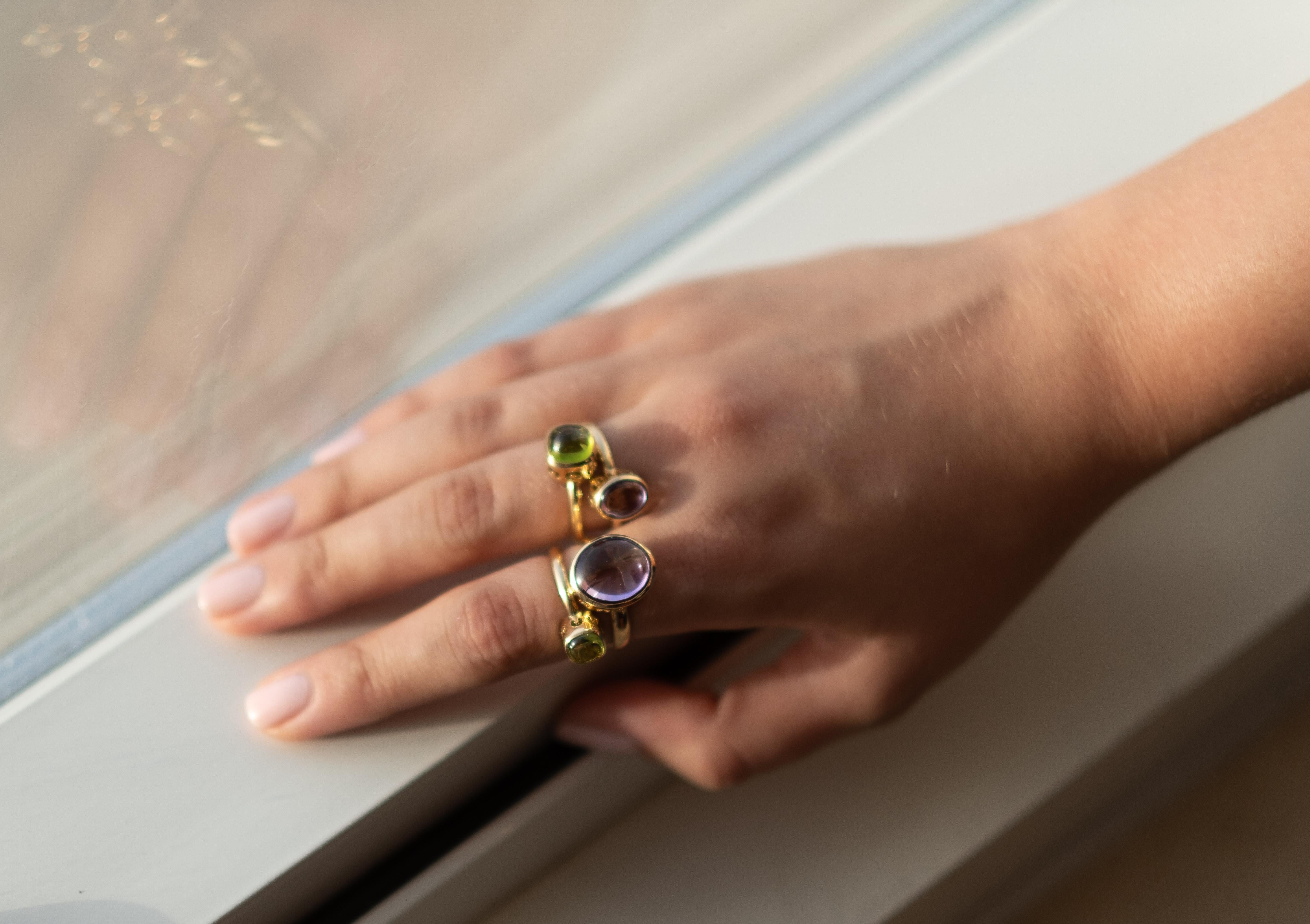 For Sale:  Sassi Fine Jewellery, Secret of Berenice, Amethyst Large Stack Yellow Gold Ring 5