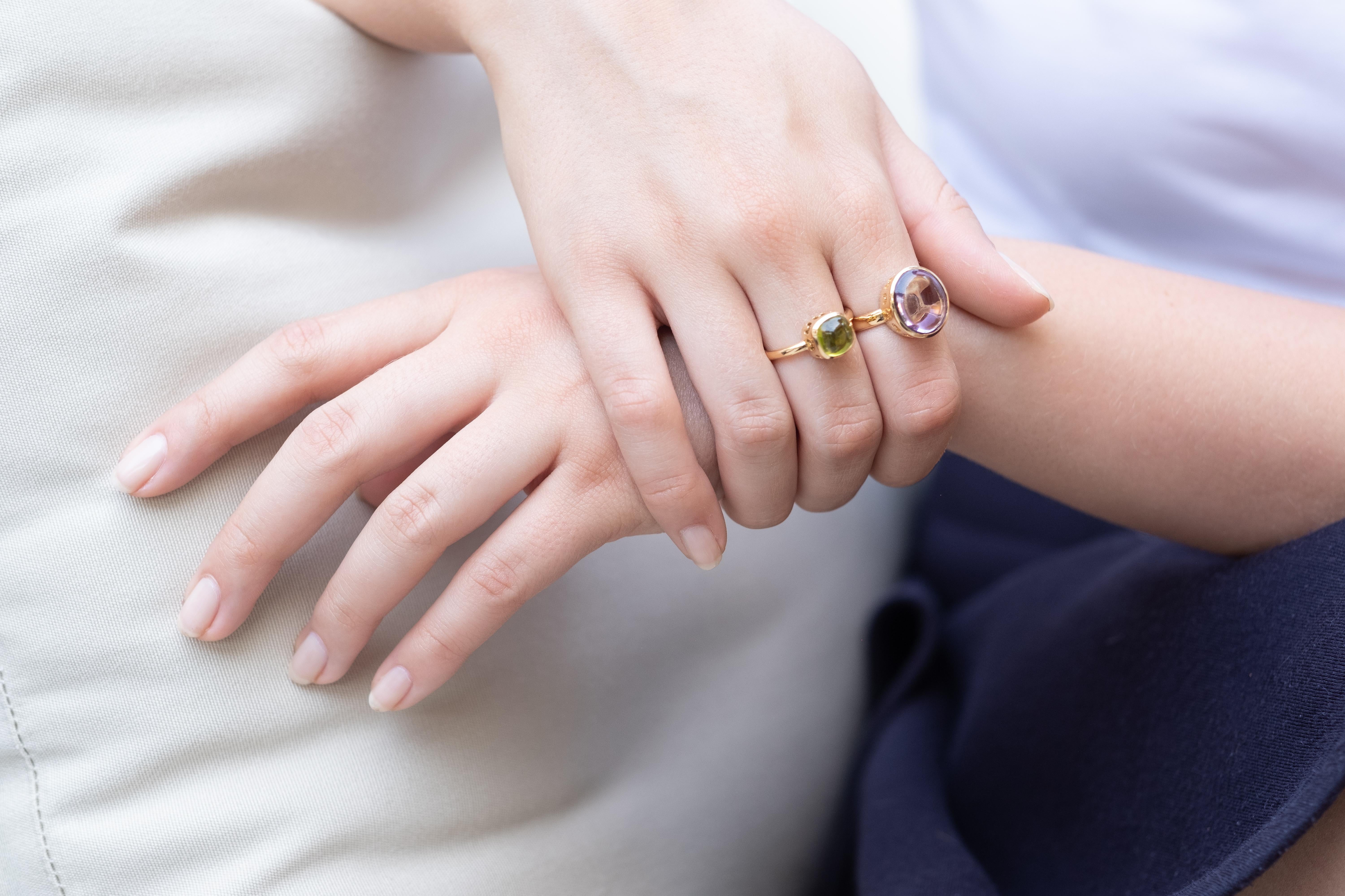 For Sale:  Sassi Fine Jewellery, Secret of Berenice, Amethyst Large Stack Yellow Gold Ring 9